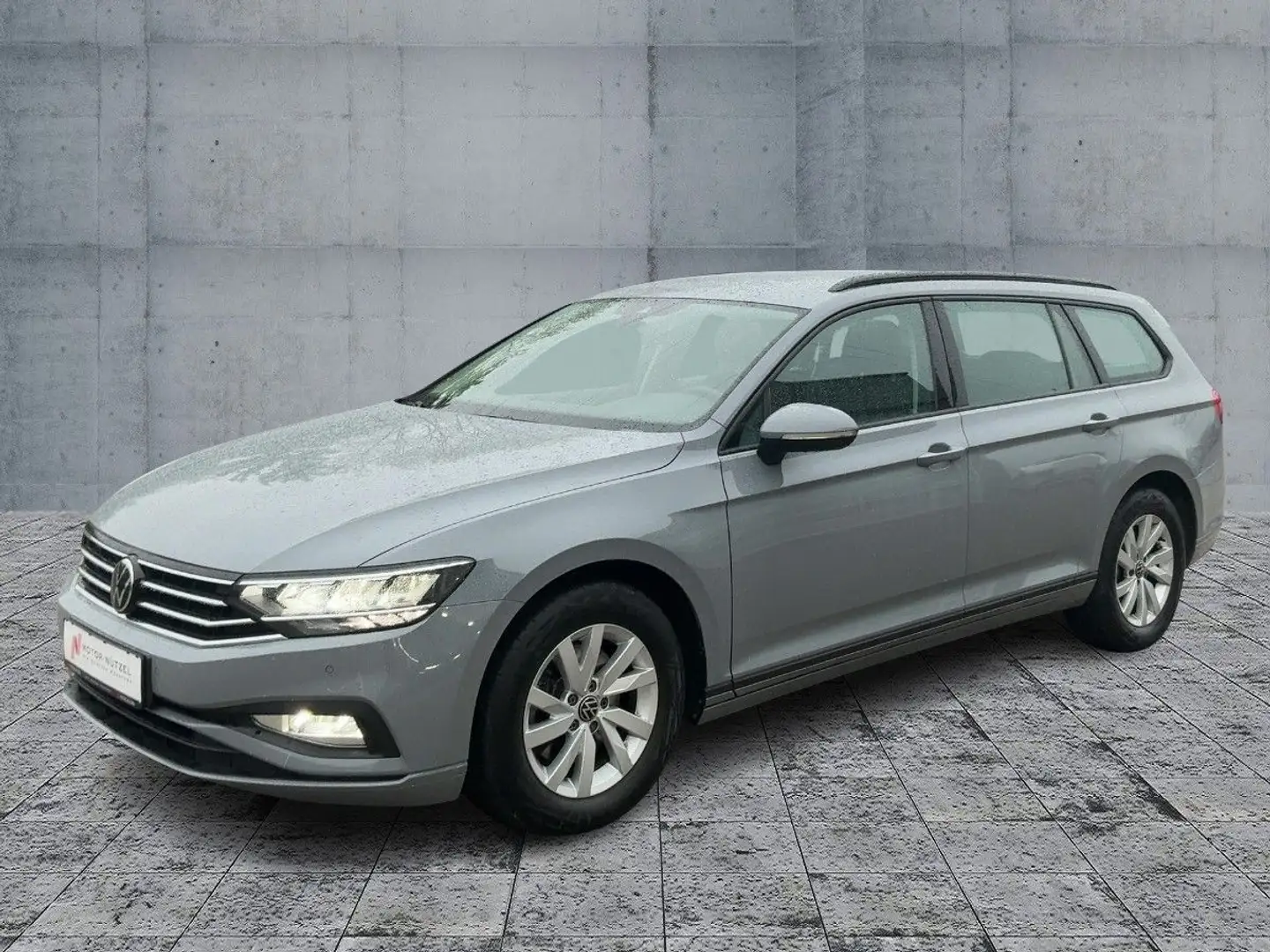 Volkswagen Passat Variant 1.5 TSI LED+NAVI+AHK+ACC+SHZ Grau - 2