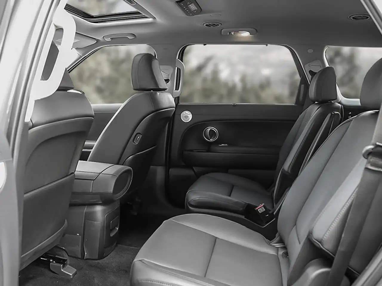Hyundai PALISADE Hybrid photo Hyundai PALISADE Hybrid
