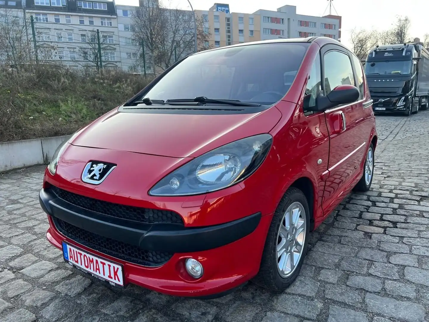 Peugeot 1007 Premium Automatik,Klima,Navi,SHZ,PDC Rot - 2