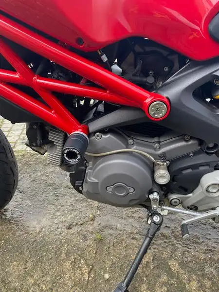 Ducati Monster 696 - foto 6