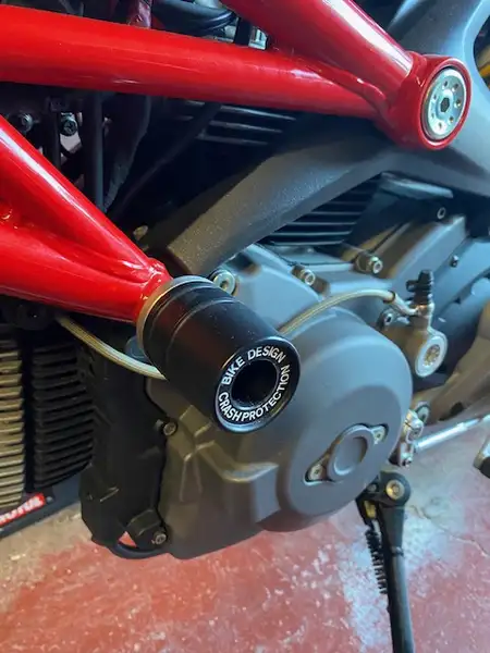 Ducati Monster 696 - foto 4