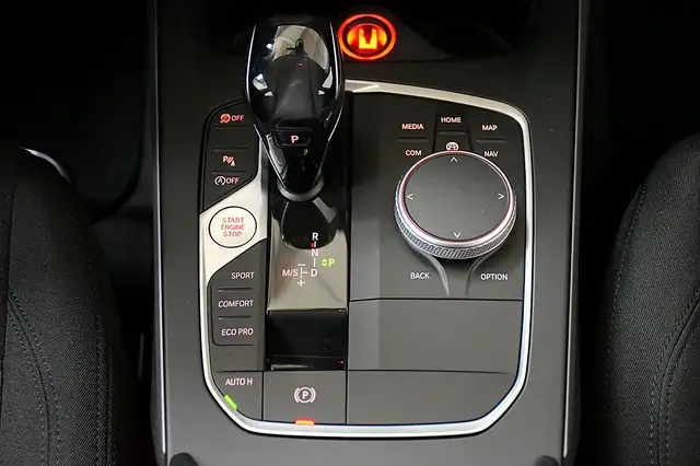 BMW 1 Series view 15