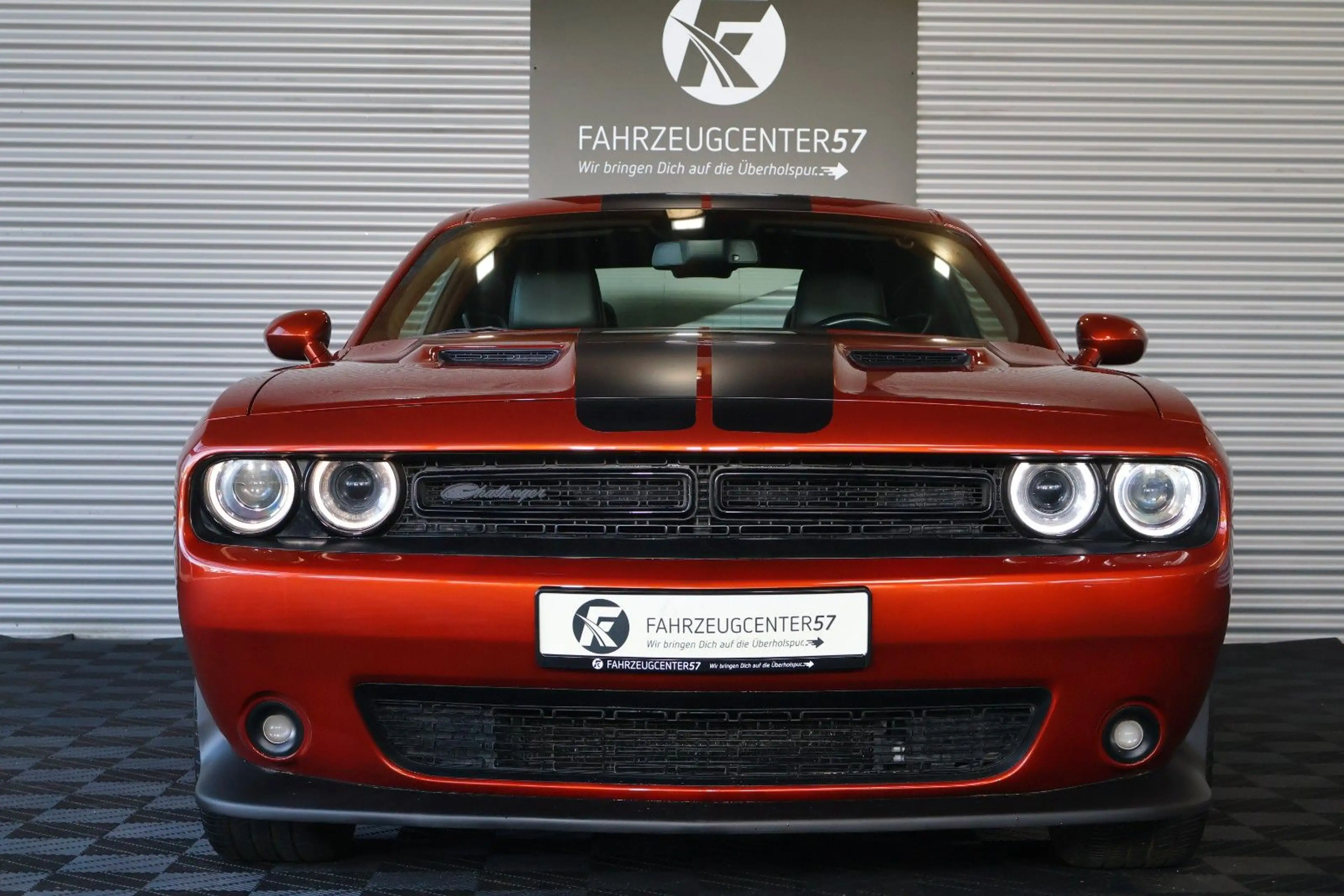 Dodge Challenger SXT 3.6L V6/PDC/NAVI/CARPLAY/KAMERA — photo 4