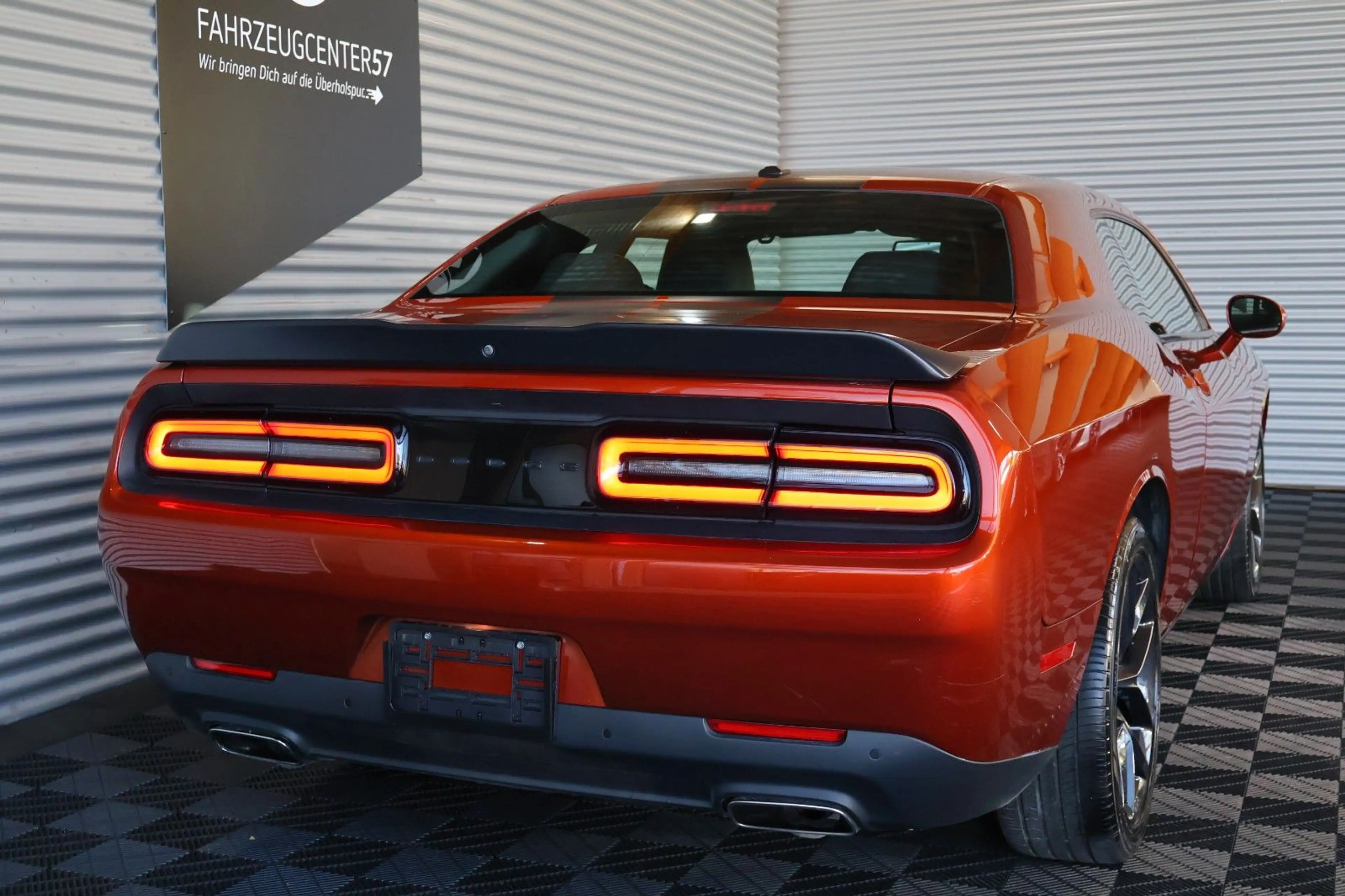 Dodge Challenger SXT 3.6L V6/PDC/NAVI/CARPLAY/KAMERA — photo 8