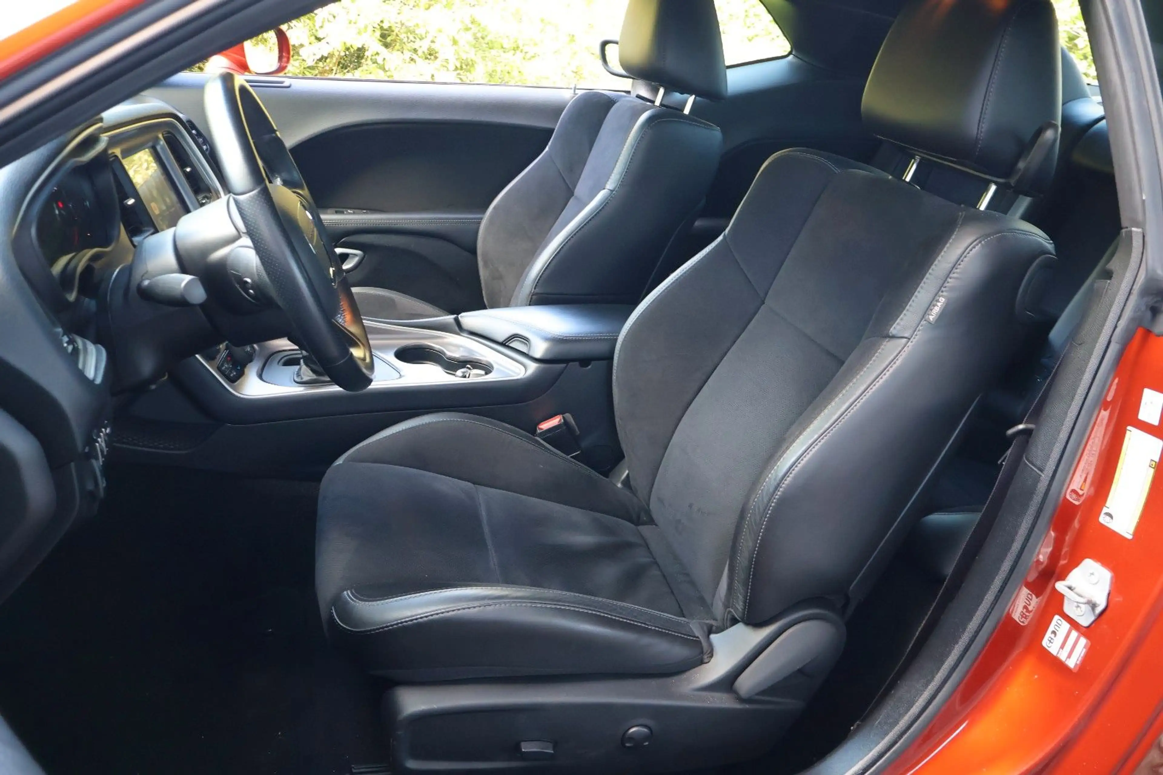 Dodge Challenger SXT 3.6L V6/PDC/NAVI/CARPLAY/KAMERA — photo 10