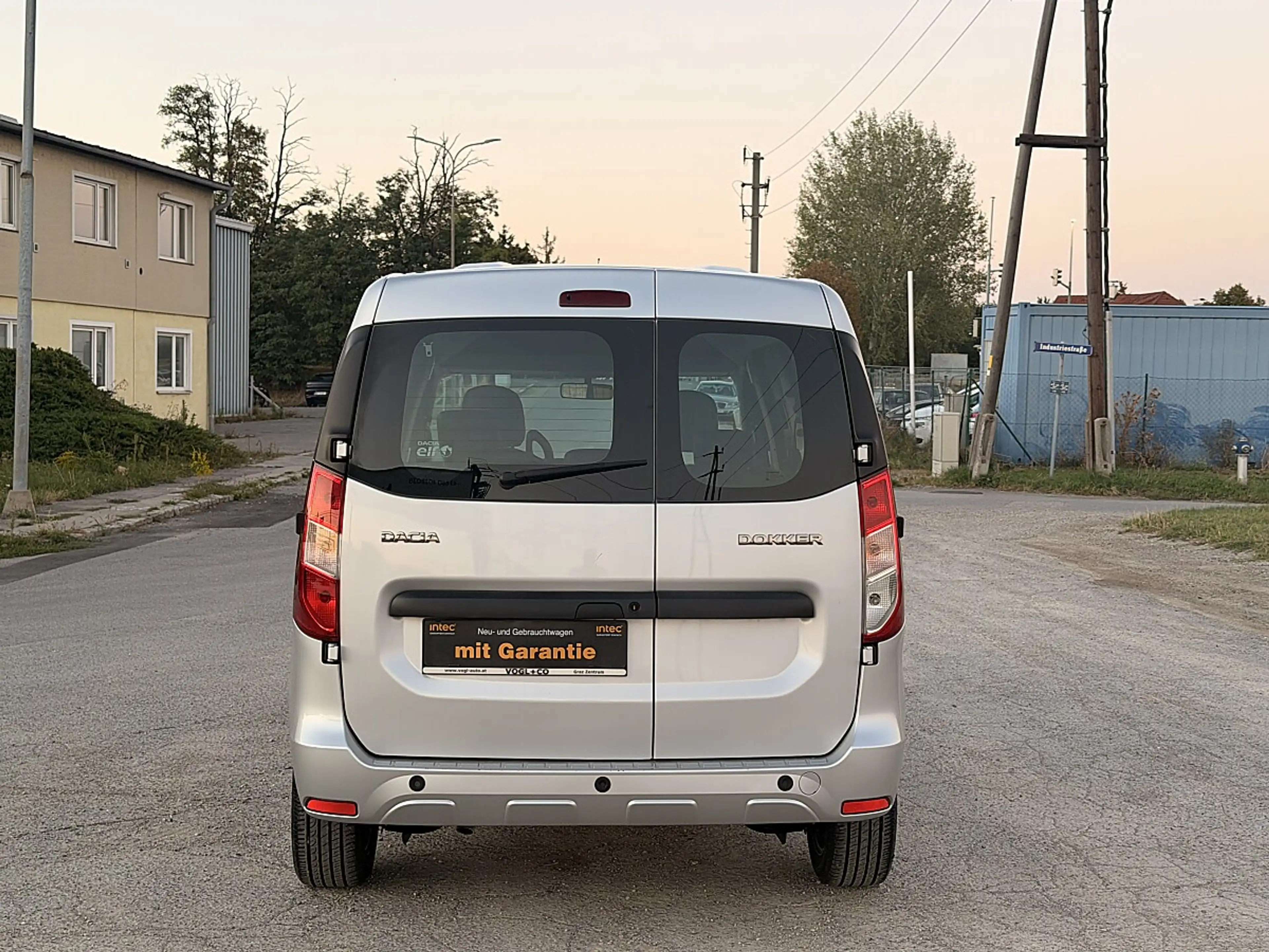 Dacia Dokker 1.6 MPI 85 Celebration*GARANTIE 24 MONATE* — photo 4