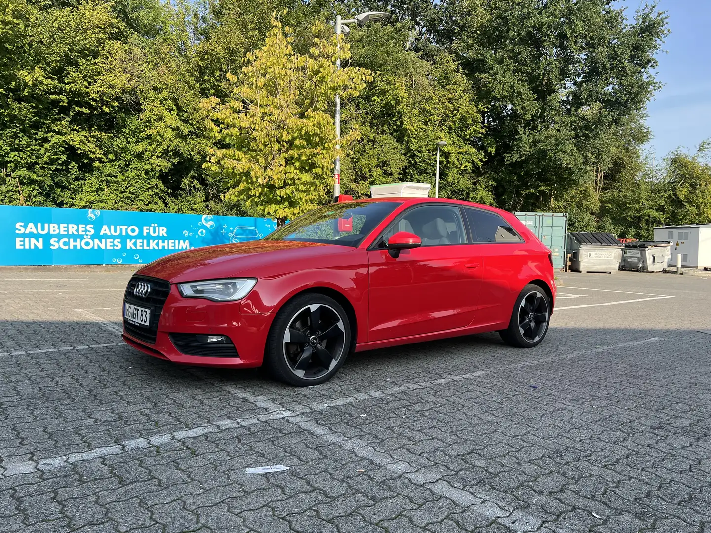 Audi A3 2.0 TDI (clean diesel) quattro S tronic Ambiente Rot - 1