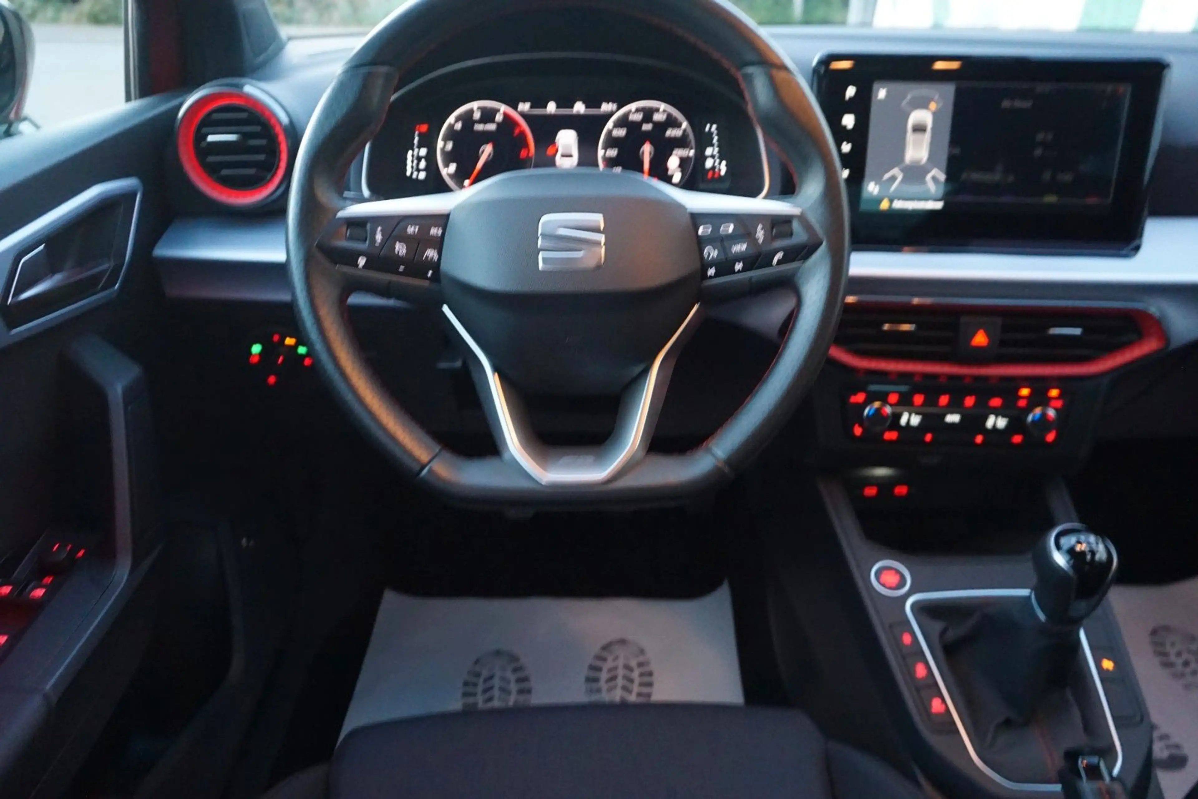 SEAT Ibiza FR 1. 0 TSI NAVI/RFK/ACC/BEATS/18 ZOLL/LED — photo 14