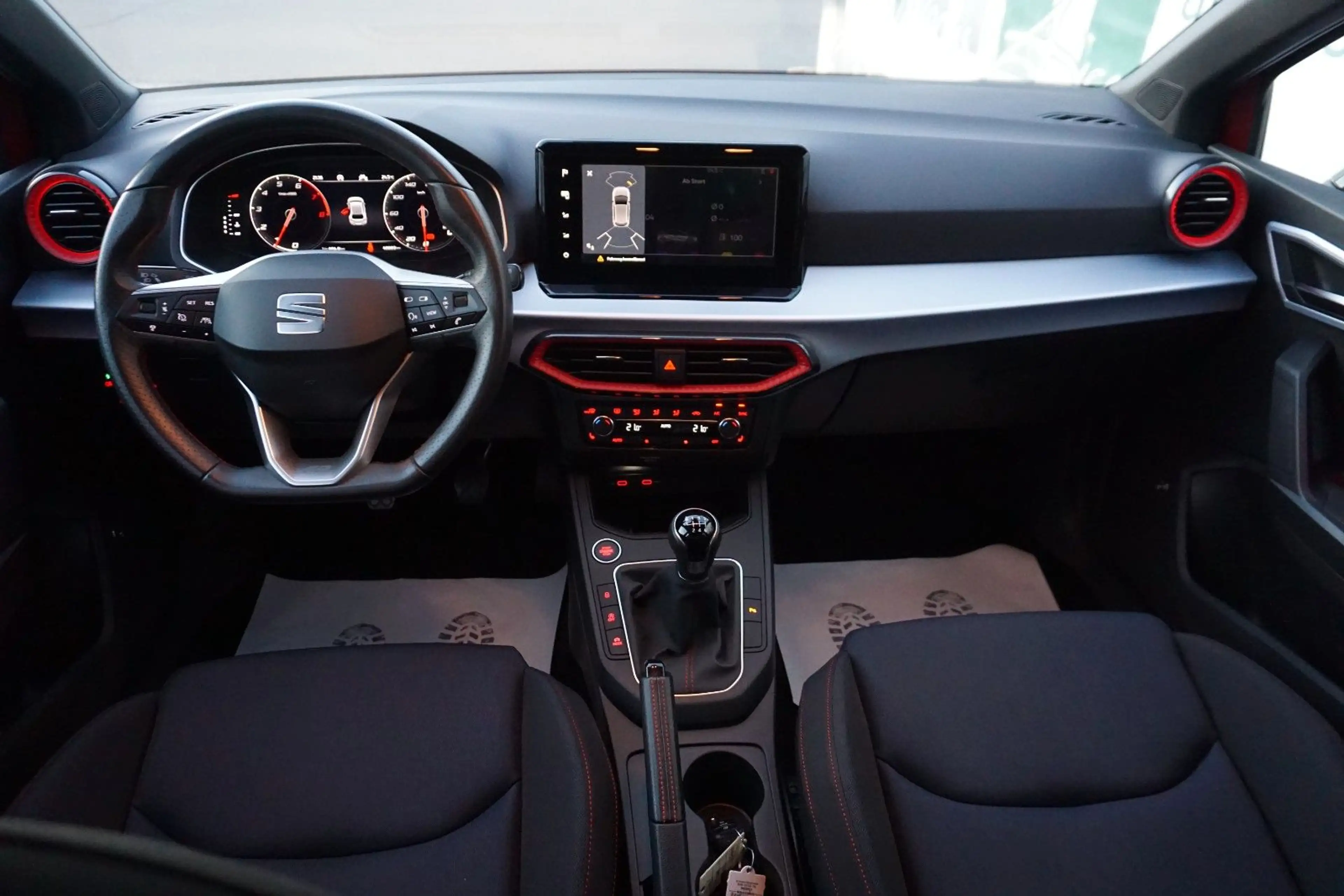 SEAT Ibiza FR 1. 0 TSI NAVI/RFK/ACC/BEATS/18 ZOLL/LED — photo 13