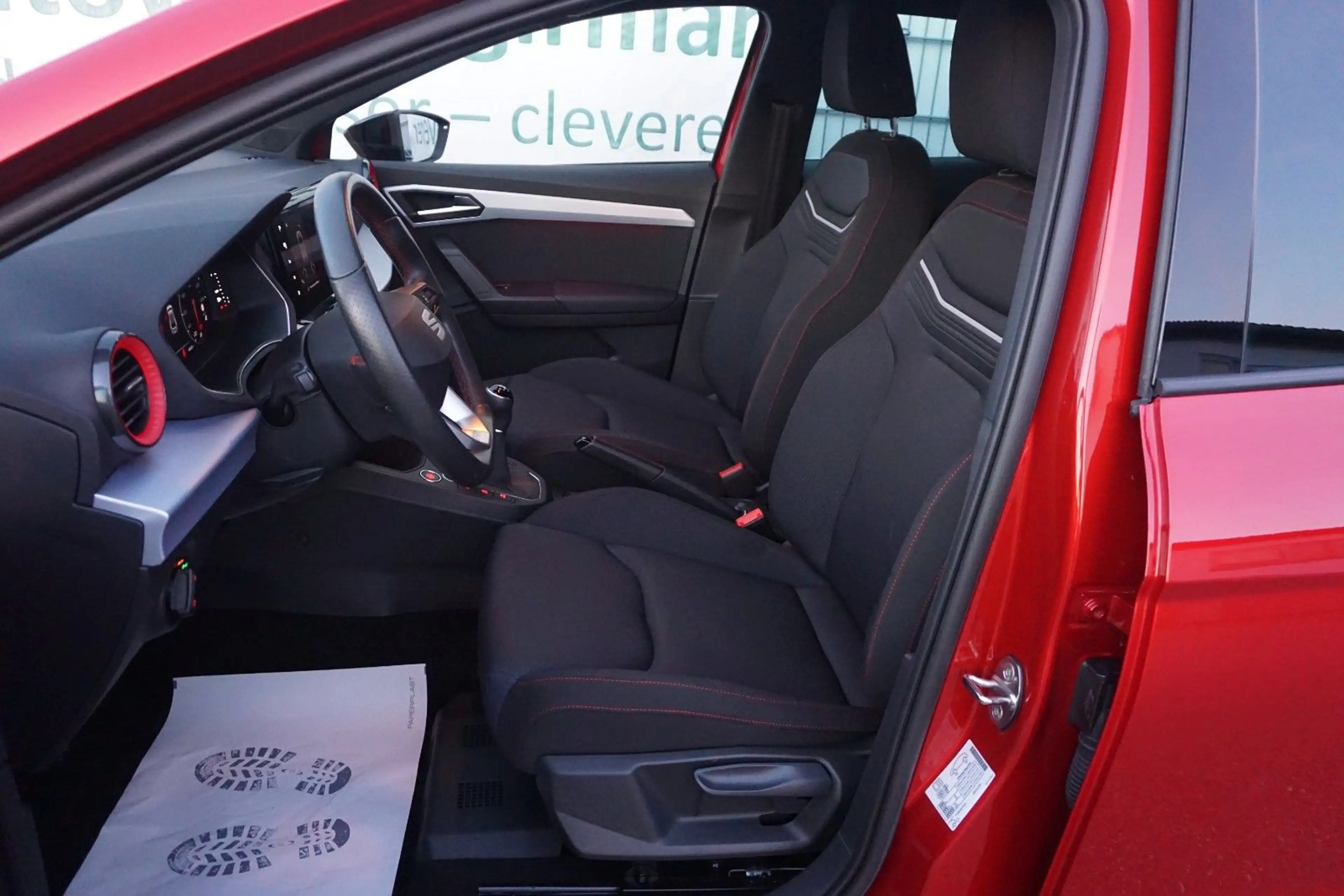 SEAT Ibiza FR 1. 0 TSI NAVI/RFK/ACC/BEATS/18 ZOLL/LED — photo 9