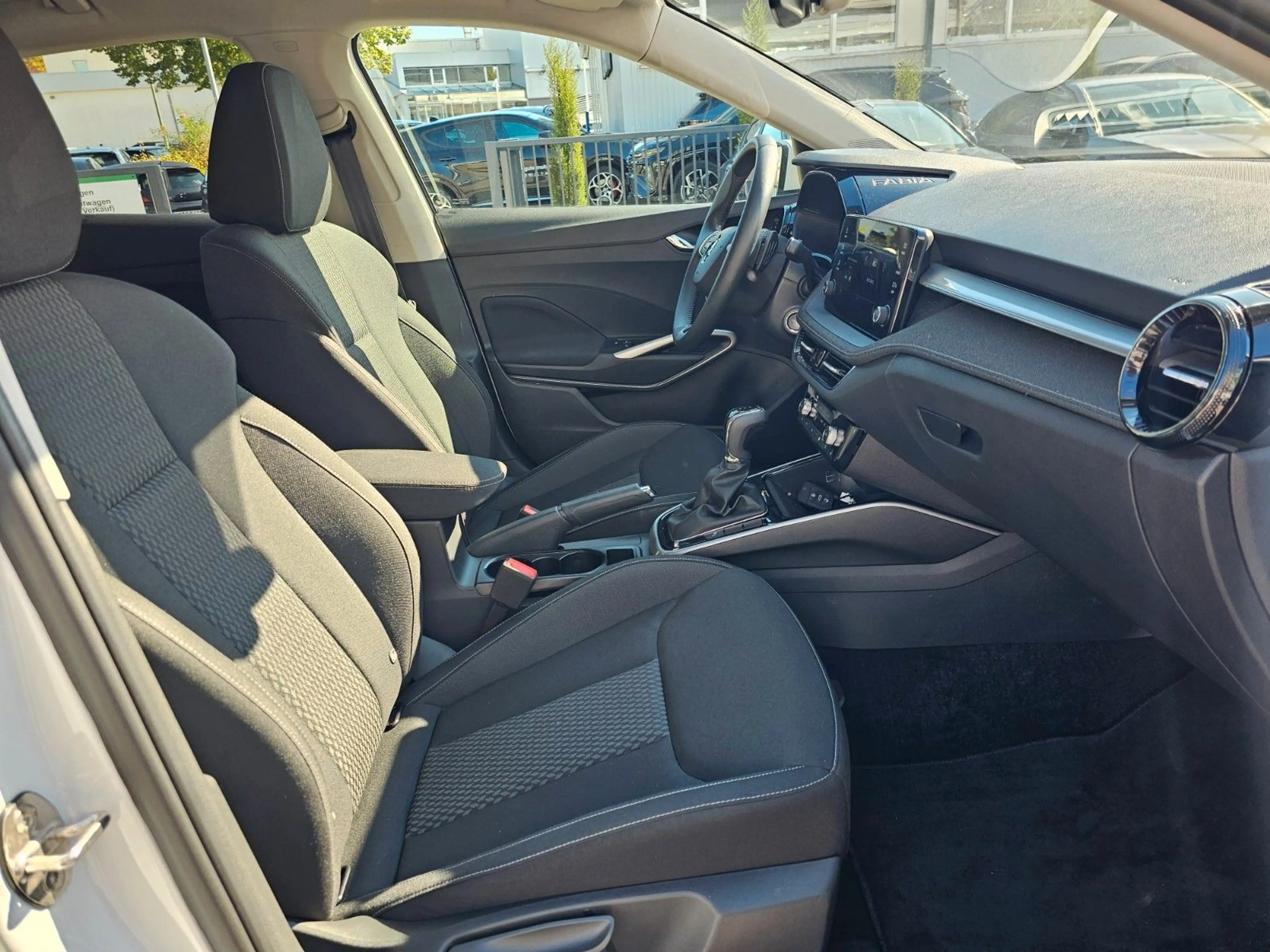 Skoda Fabia 1,0 TSI DSG Top Selection — photo 13