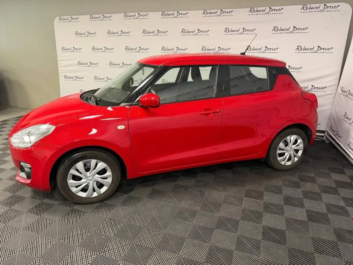 Suzuki Swift 1.2 Dualjet Hybrid 90ch Avantage Euro6d-T Rouge - 2