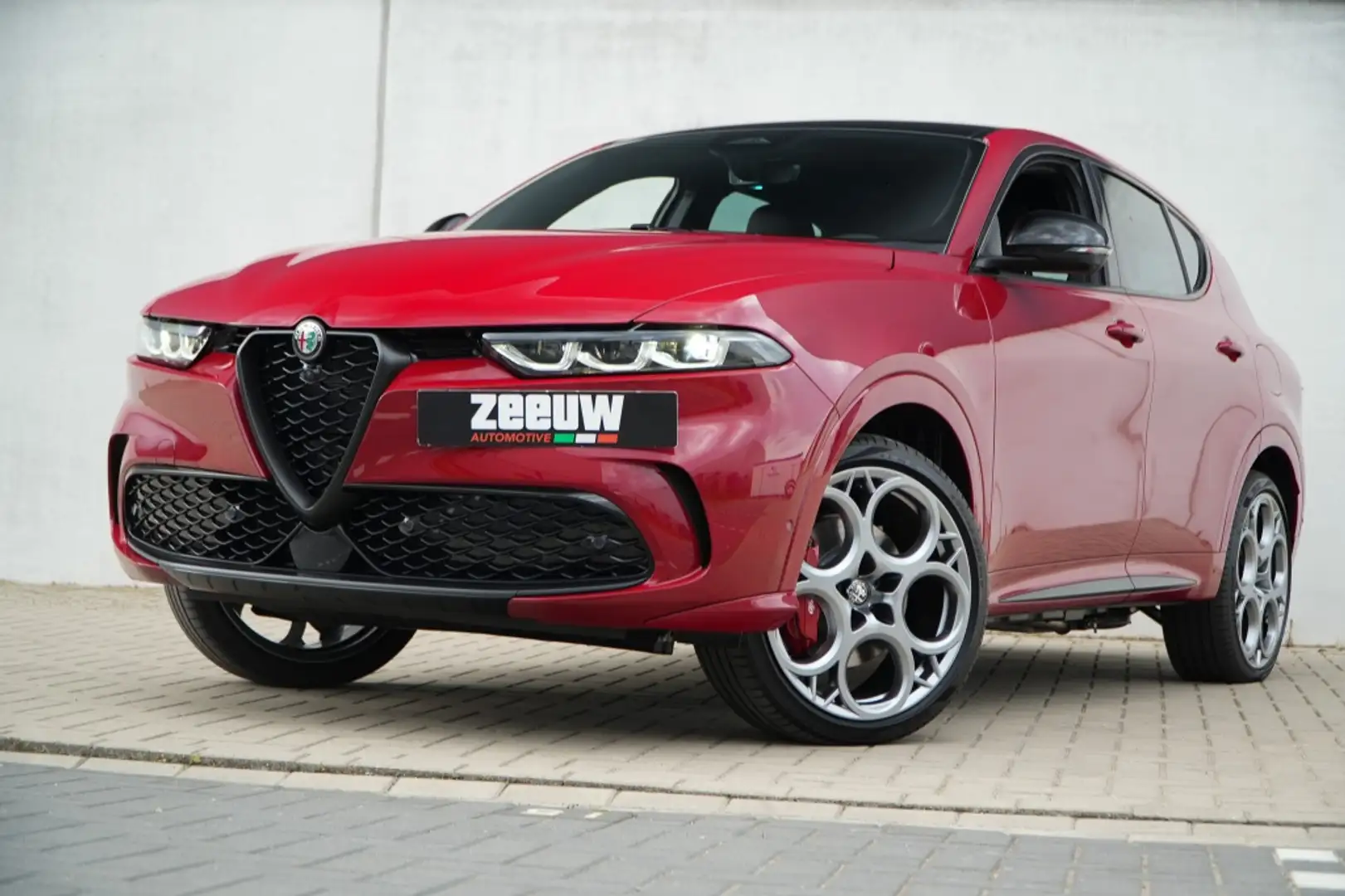 Alfa Romeo Tonale 1.3T PHEV 280 PK Tributo | Pano dak | Tech pack Rood - 2