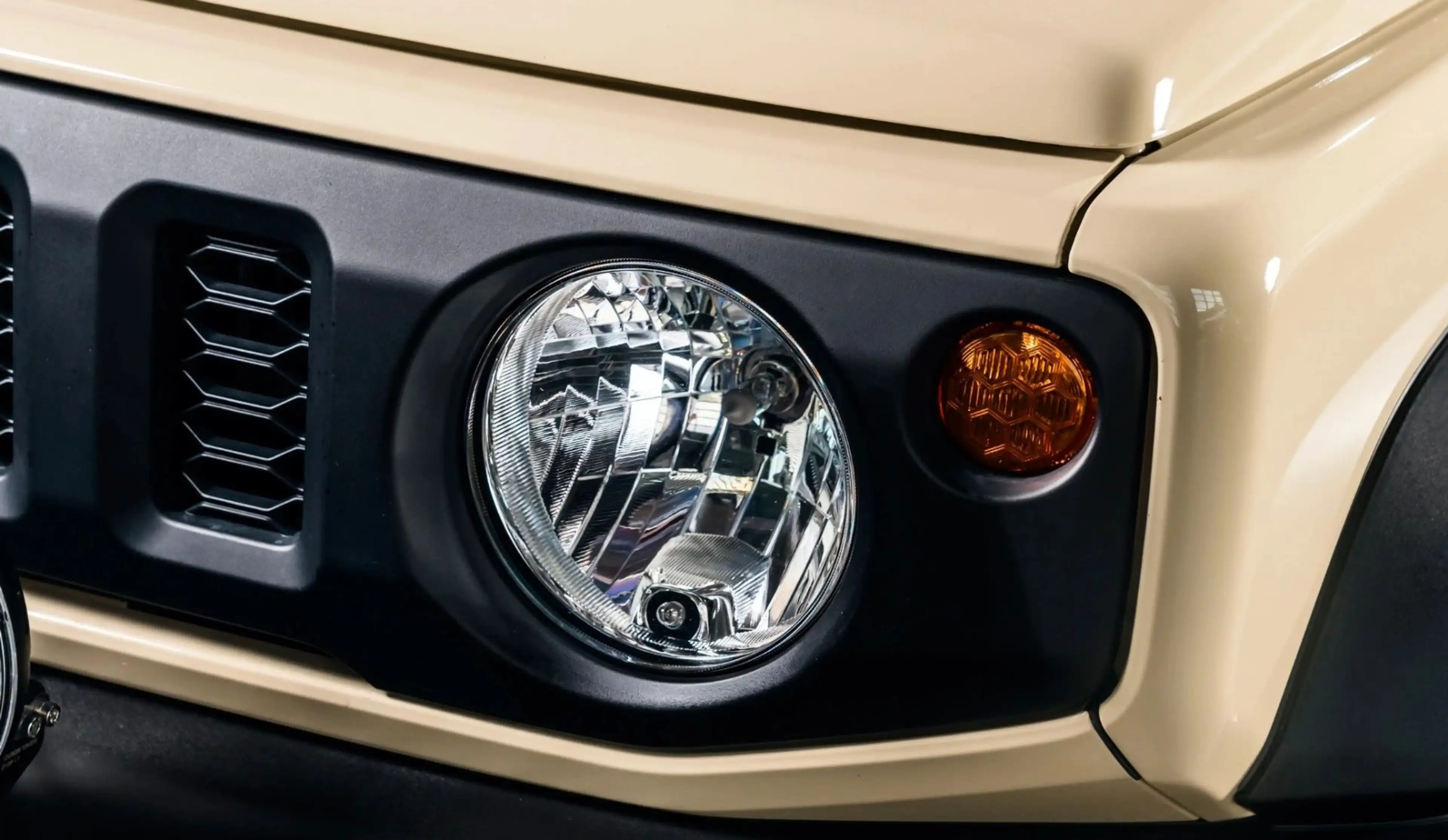 Suzuki Jimny Comfort AllGrip Edition Sahara — photo 11