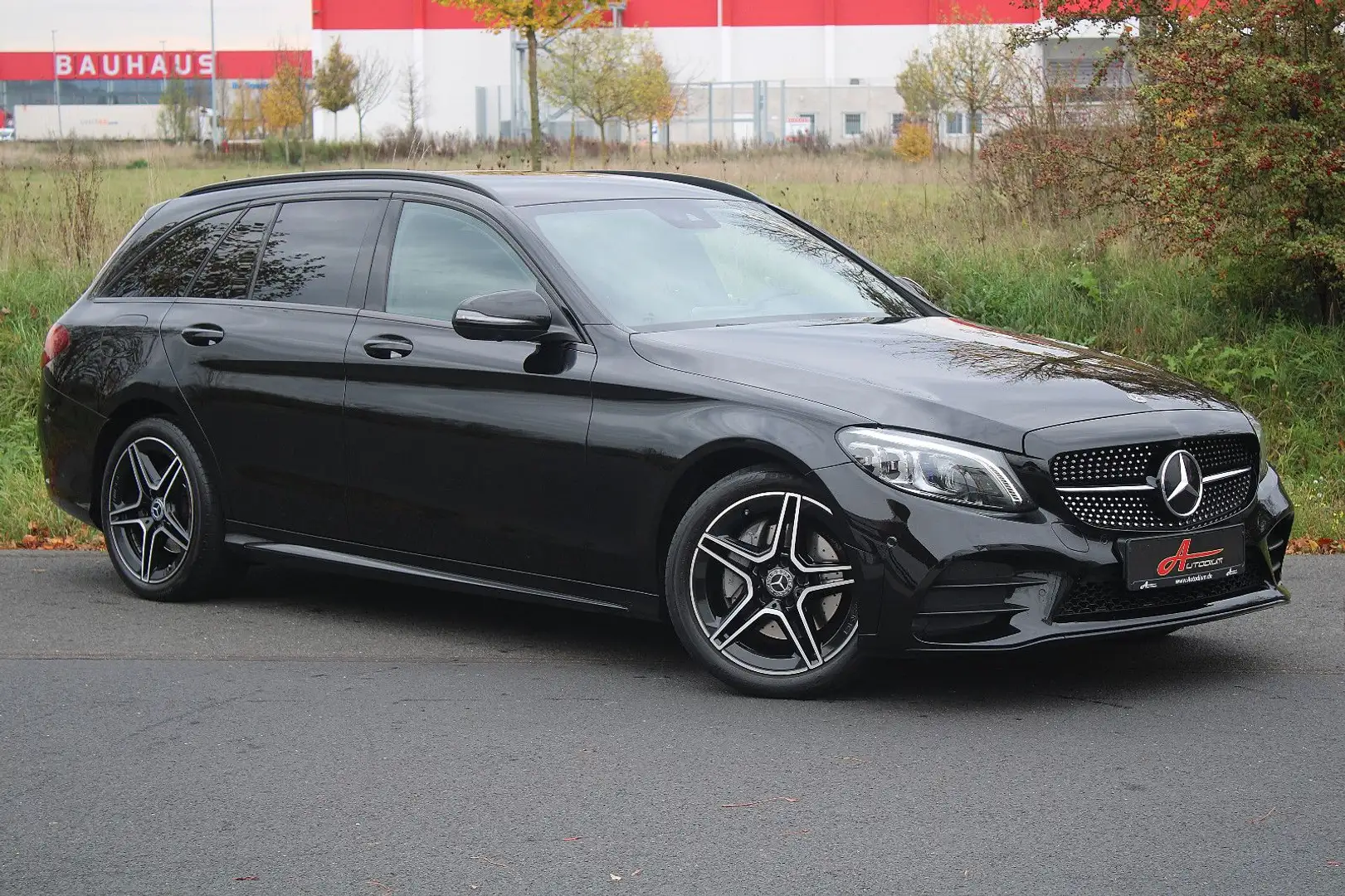 Mercedes-Benz C 220 d AMG/Pano/Mbeam/Burmester/Distro+/AHK!/Kam Schwarz - 2