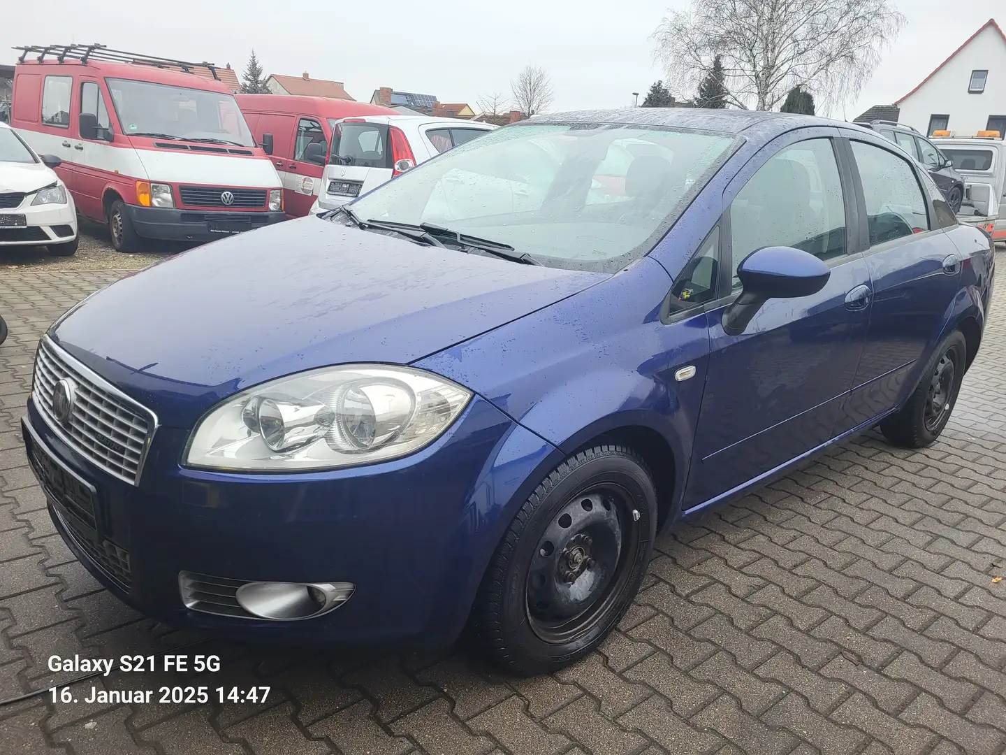 Fiat Linea 1.3 Multijet 16V Active Blau - 2