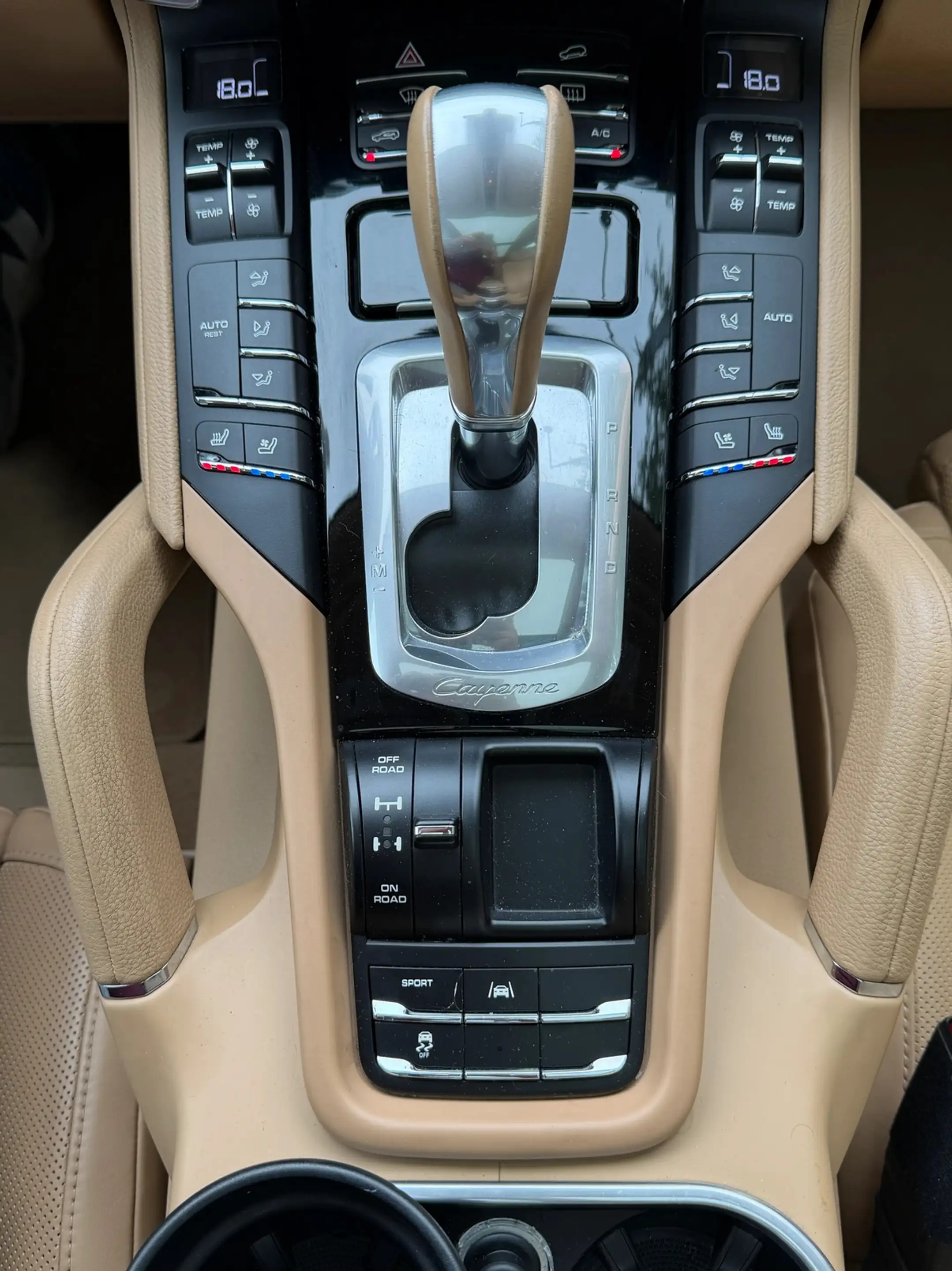 Porsche Cayenne Diesel 3.0 262ps Panorama. Garantie — photo 12