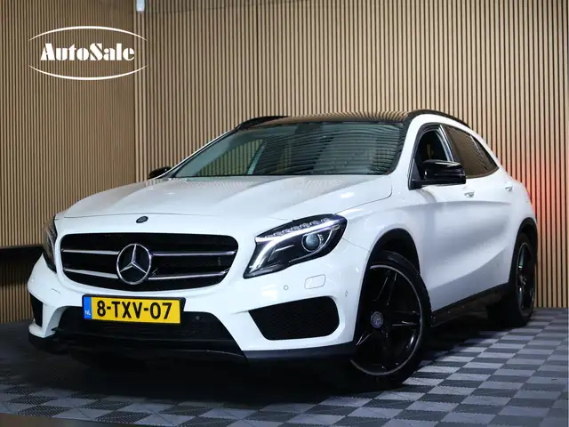 Mercedes-Benz GLA 200 AMG Prestige PANODAK NAVI CLIMA CRUISE BT KEYLESS