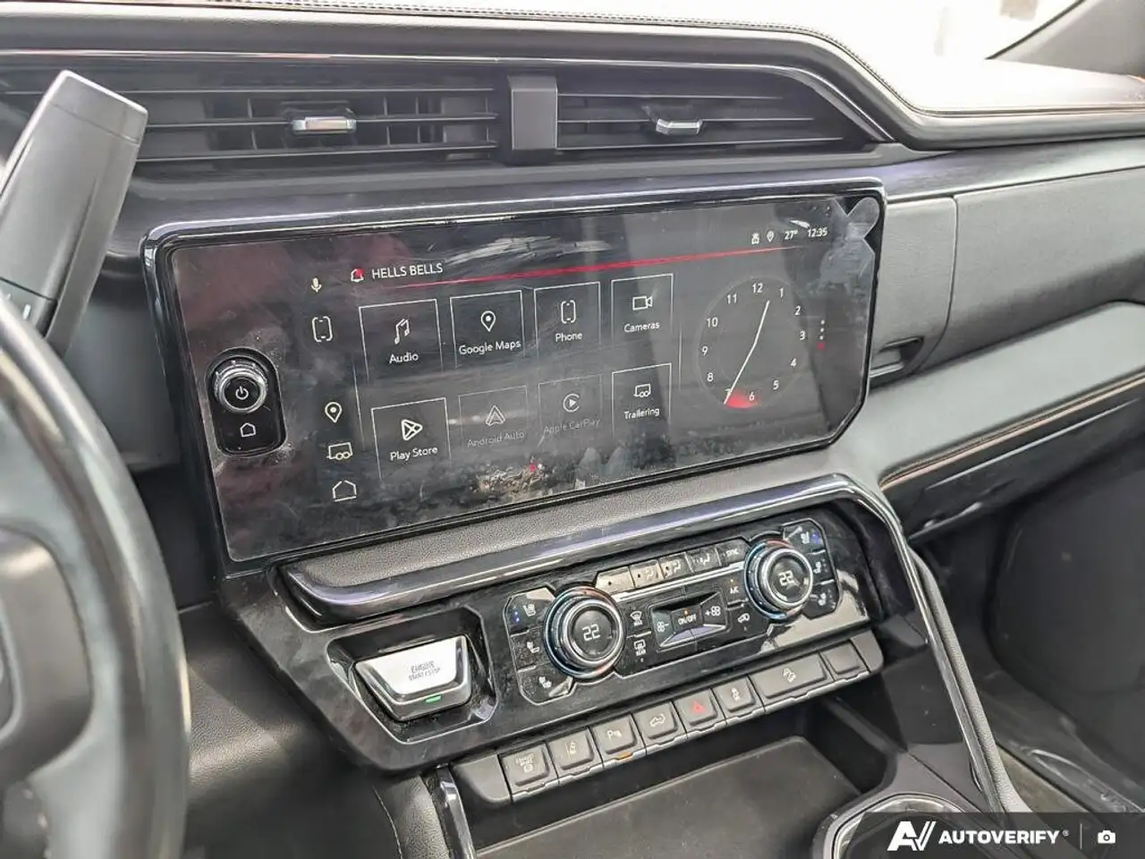 GMC Sierra 3500HD снимка GMC Sierra 3500HD