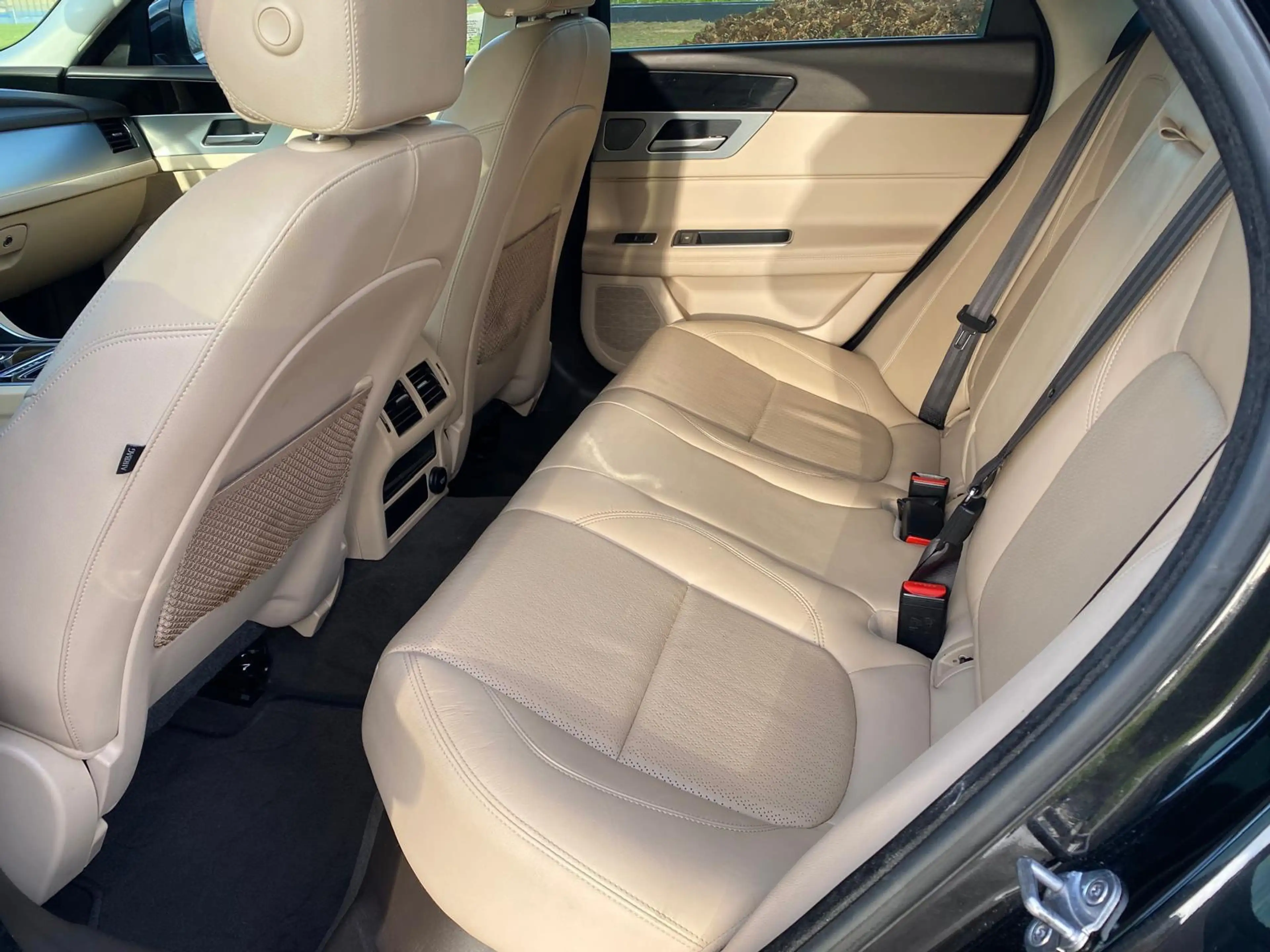 Jaguar XF 2.0 Portfolio Leder-Int NAVI CAMERA 241PK Org-NL C — photo 12