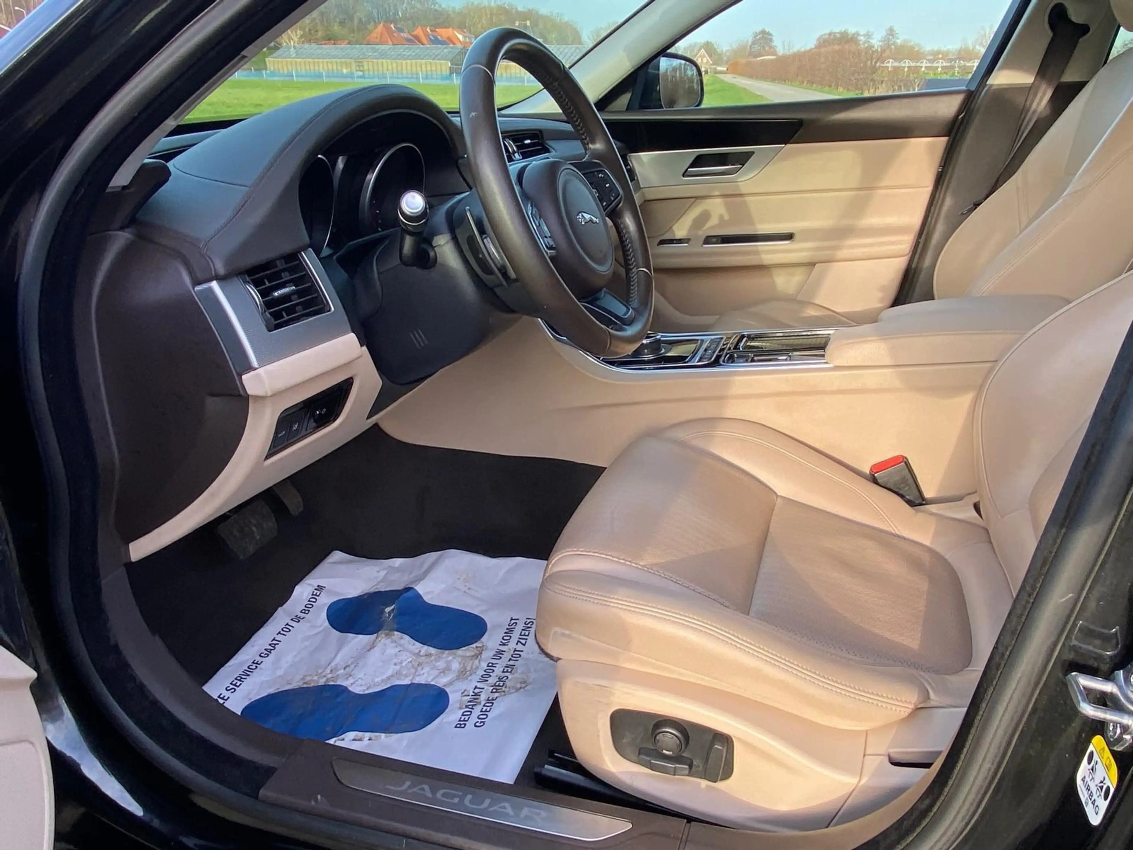 Jaguar XF 2.0 Portfolio Leder-Int NAVI CAMERA 241PK Org-NL C — photo 8