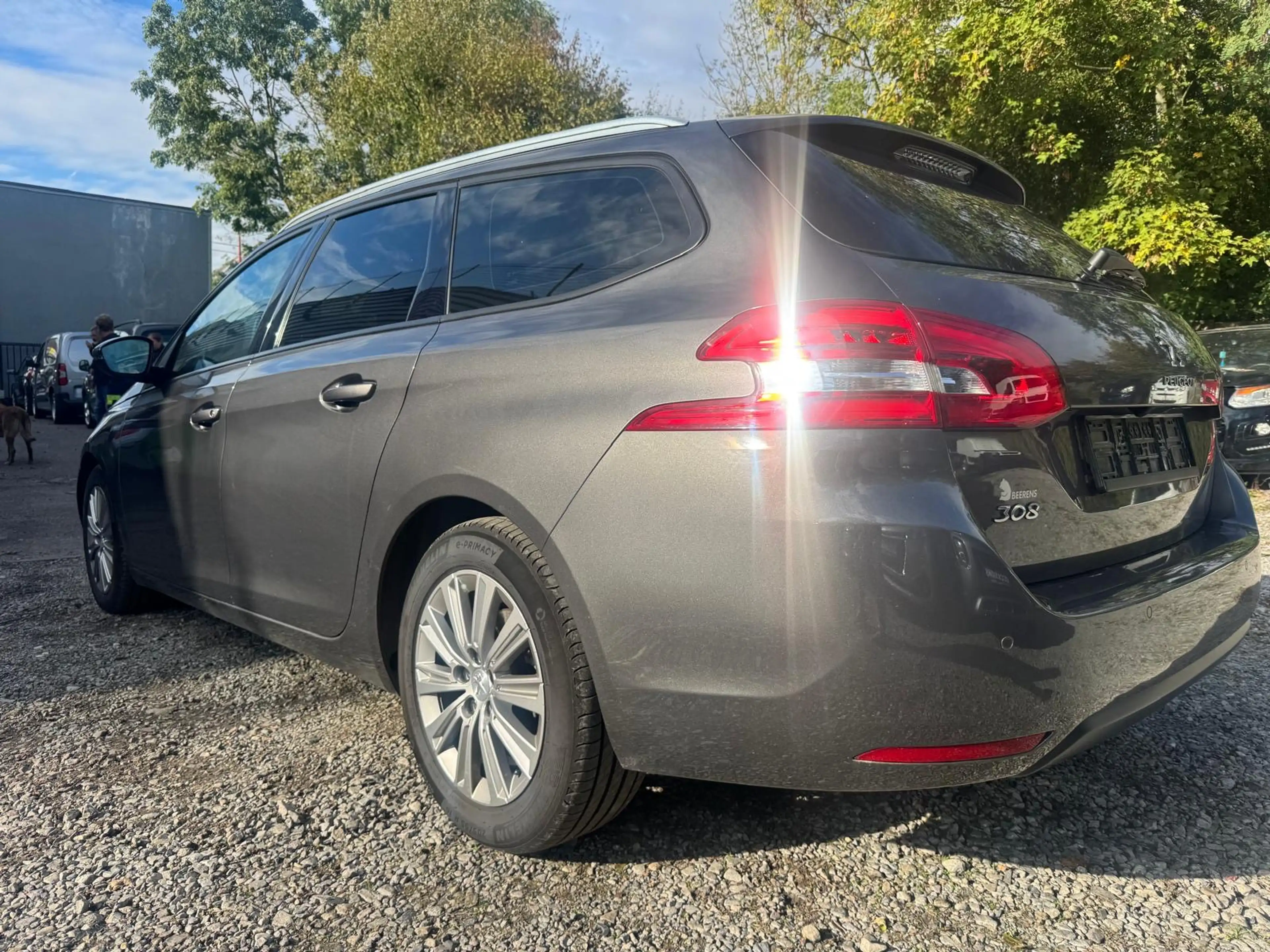 Peugeot 308 308 SW 1.6 BlueHDi Allure STT — photo 10