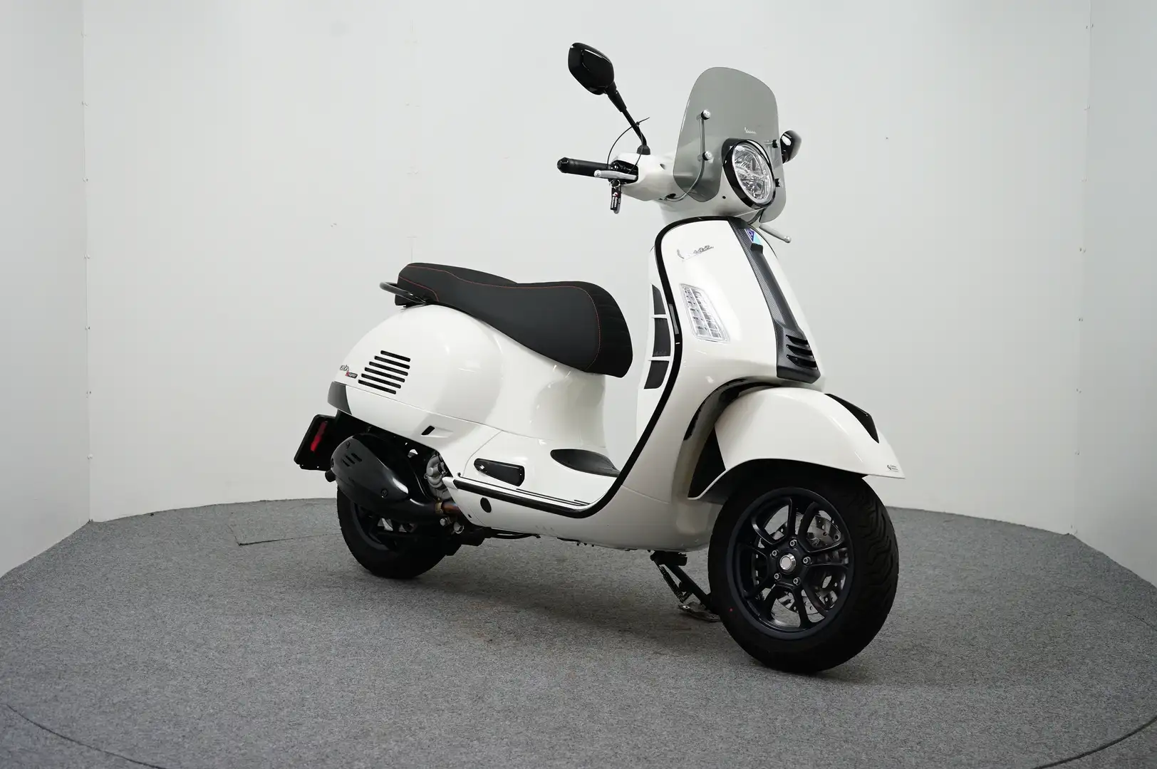 Piaggio GTS 300 - 2