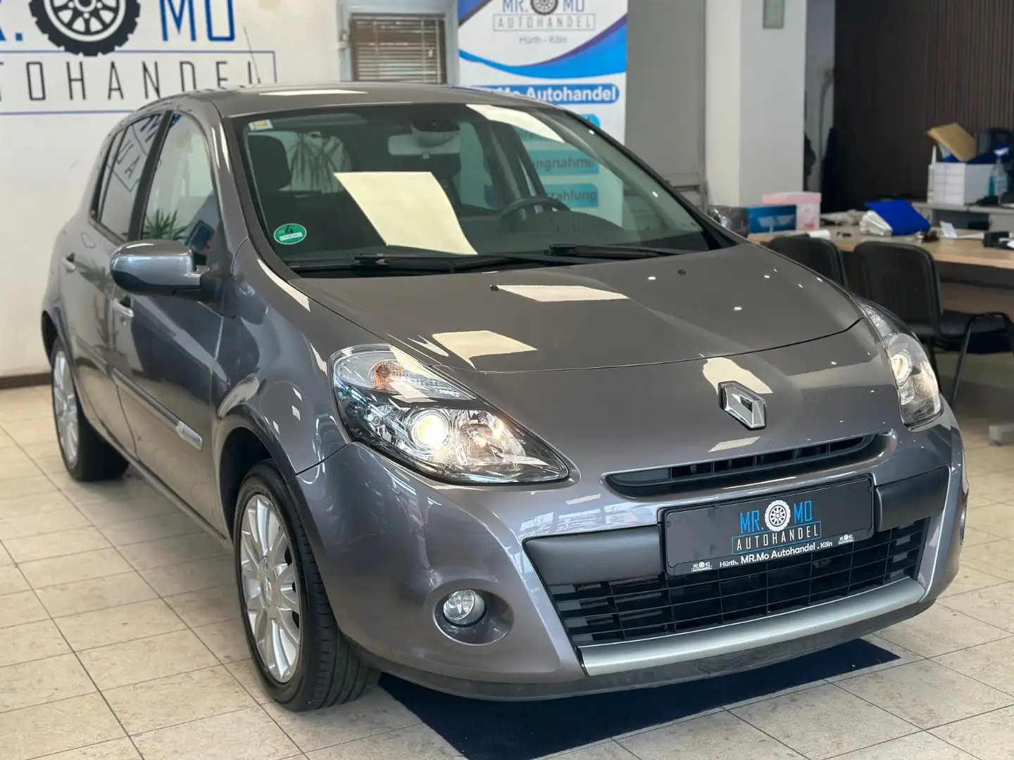 Renault Clio III Luxe°Klima°Navi°2.Hand°8x Bereift°Tüv Braun - 2