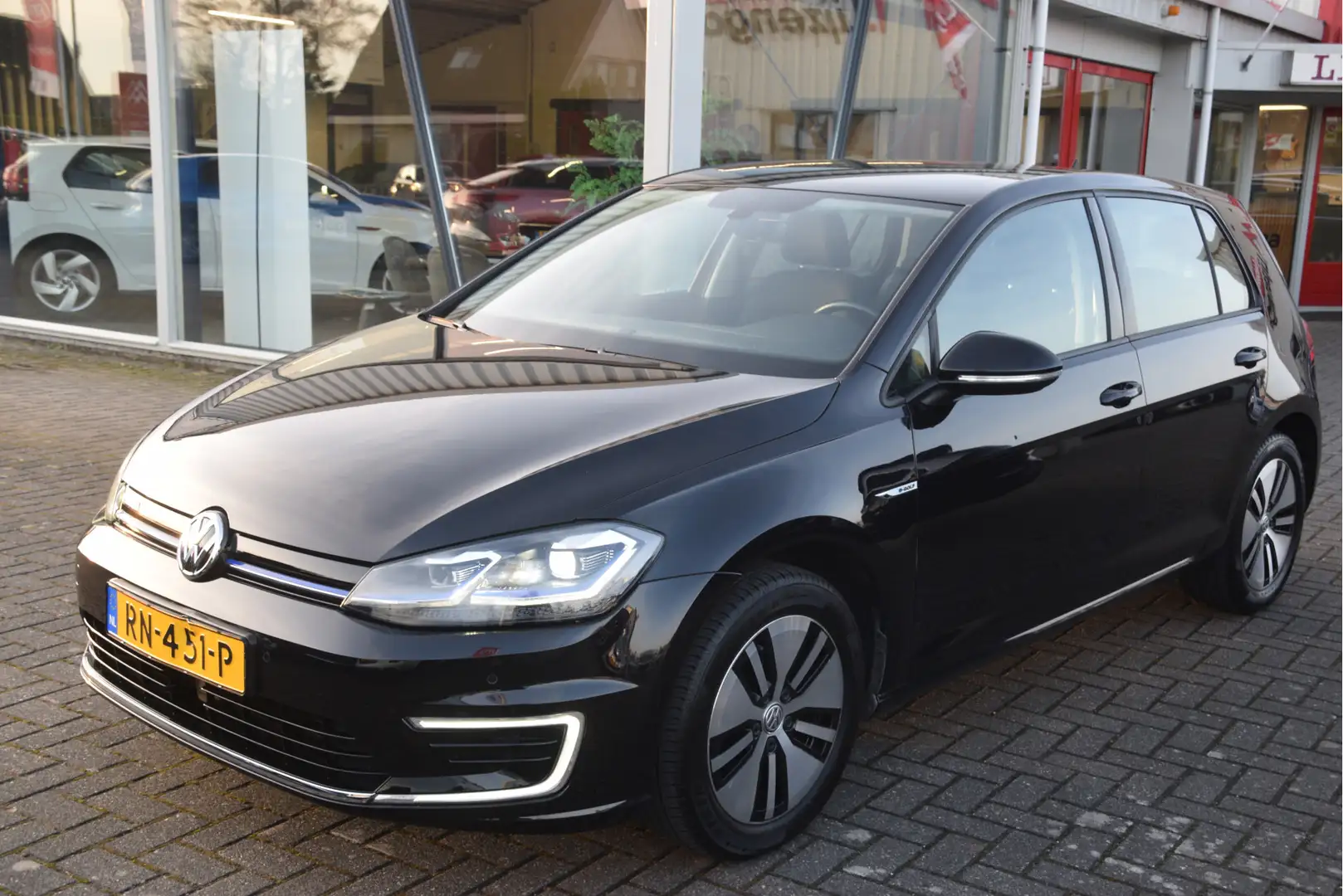 Volkswagen e-Golf e-Golf Carplay | LED | Adap.cruise | Clima | Bluet Negro - 2