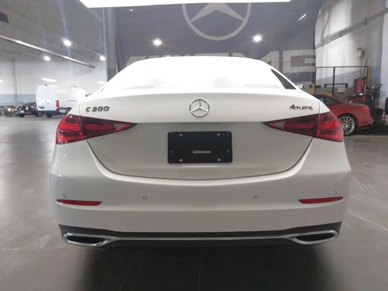 Mercedes-Benz C-Class снимка Mercedes-Benz C-Class