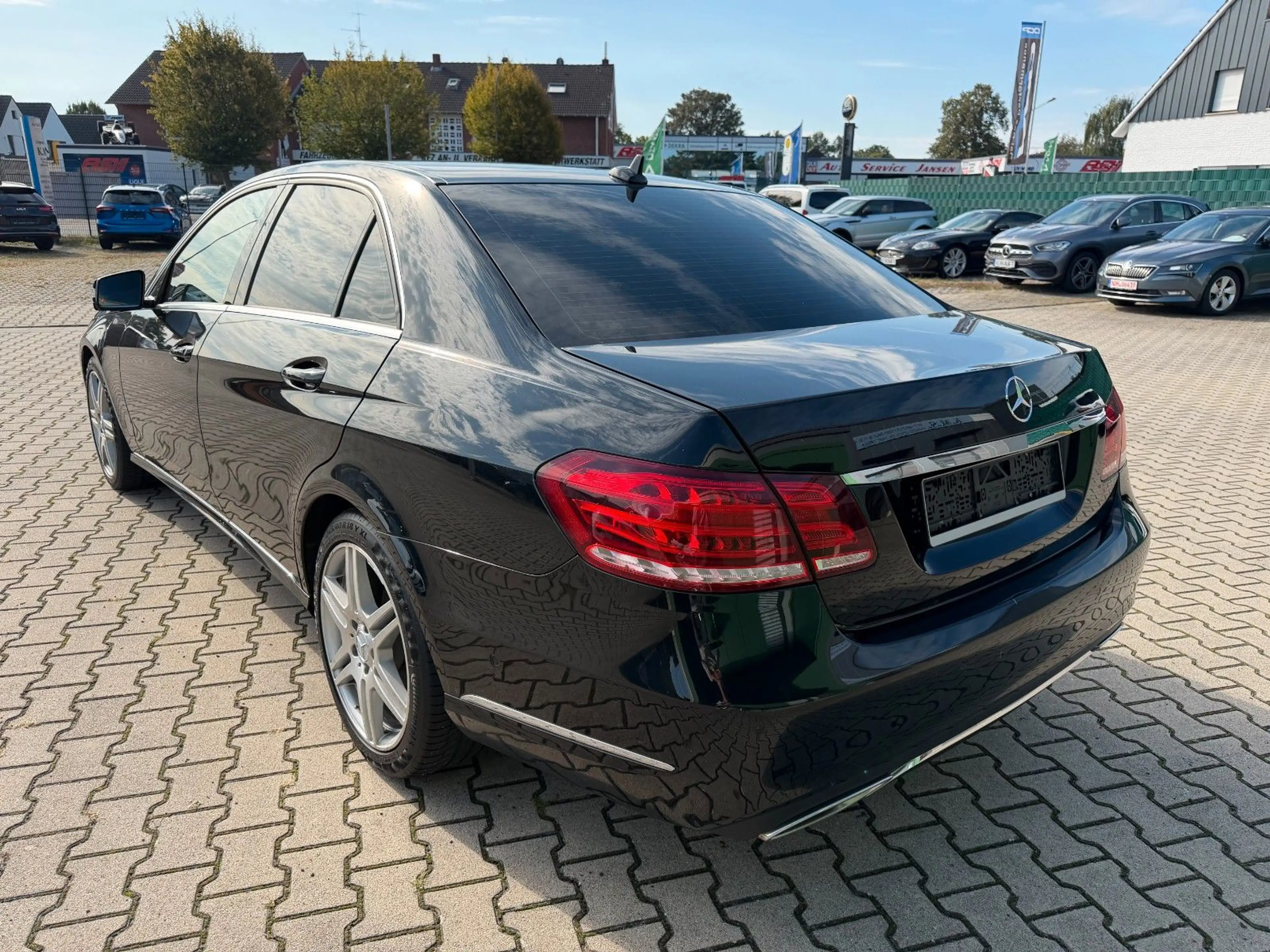 Mercedes-Benz E 350 E350 BlueTec 4Matic Lim*Aut*LED*ACC*Kam*AMG-18Z — photo 2