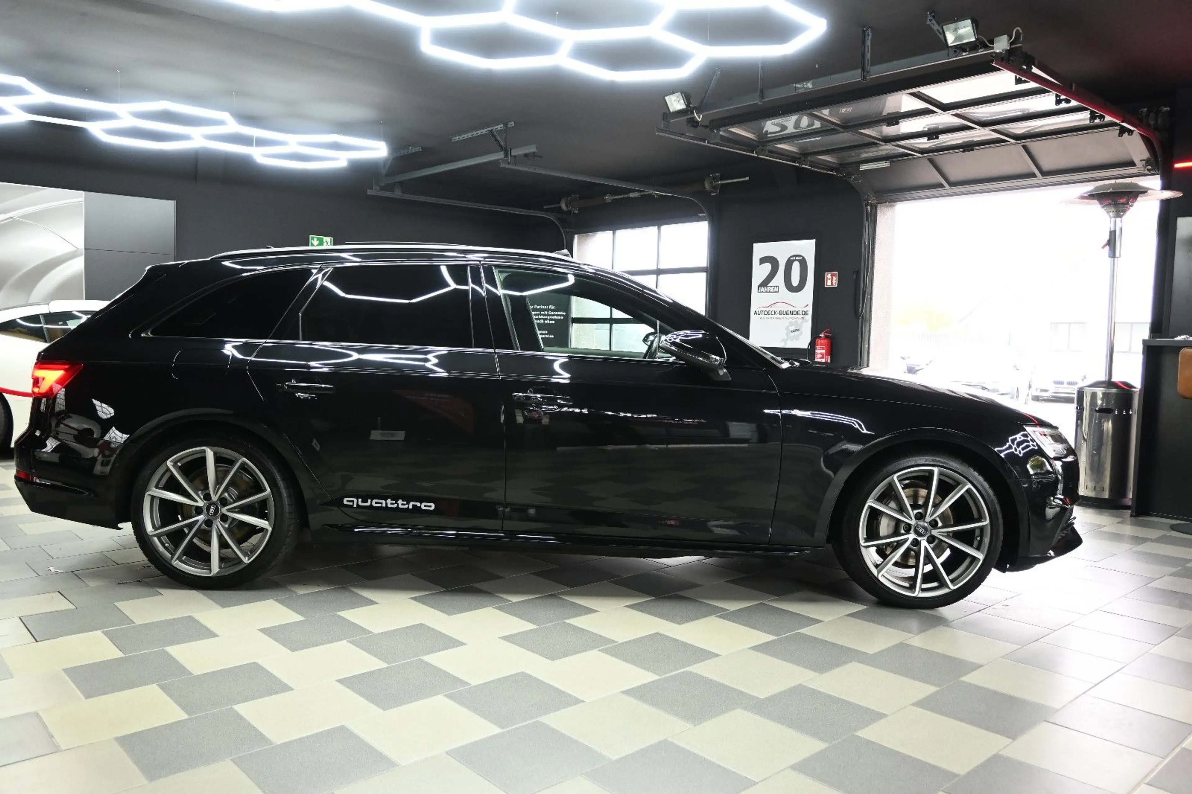 Audi A4 Avant quattro S-line Sport Plus Pano/Kam/Led — photo 5