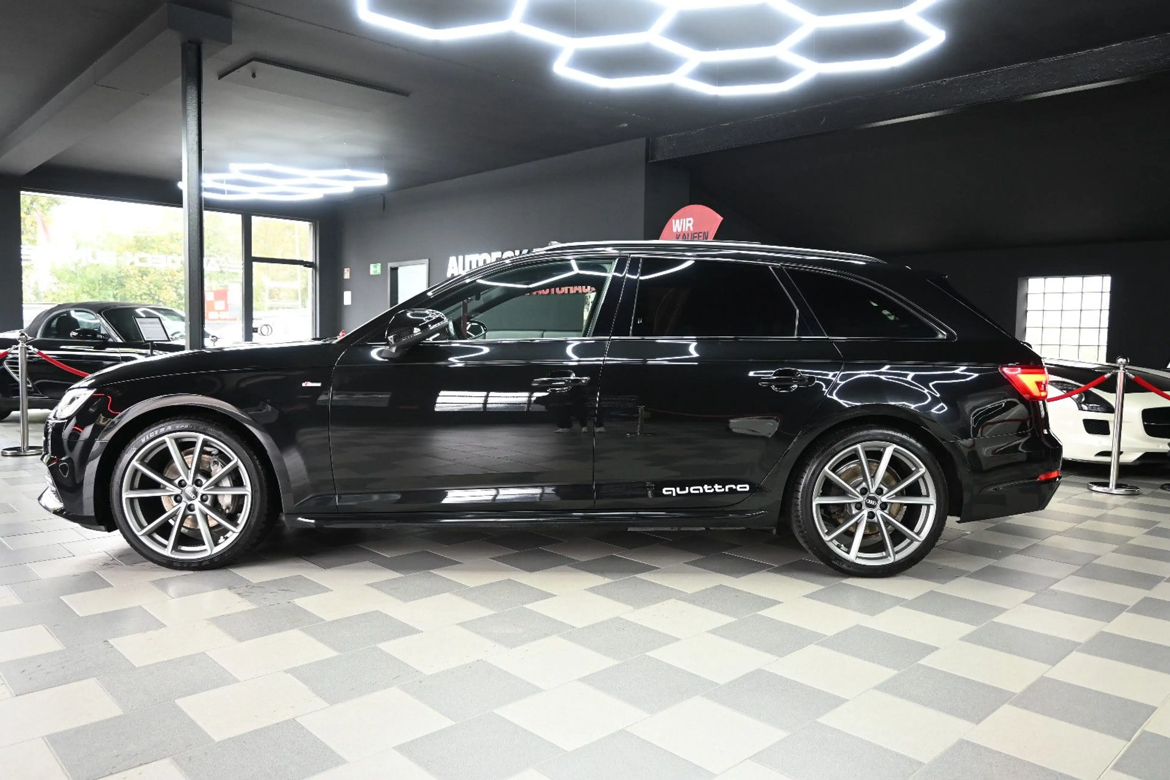 Audi A4 Avant quattro S-line Sport Plus Pano/Kam/Led — photo 9