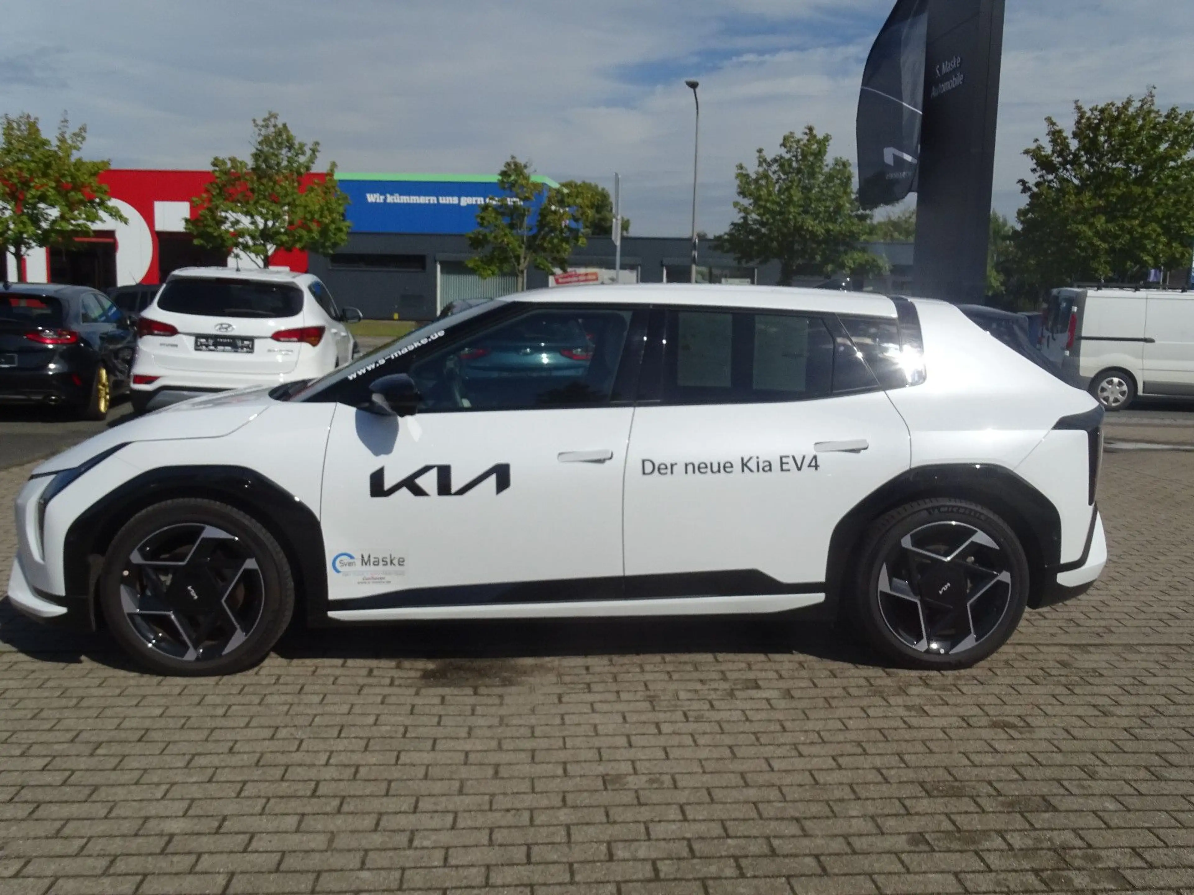 Kia EV4 150 kW GT-Line P10-11-12 digital Key — photo 3