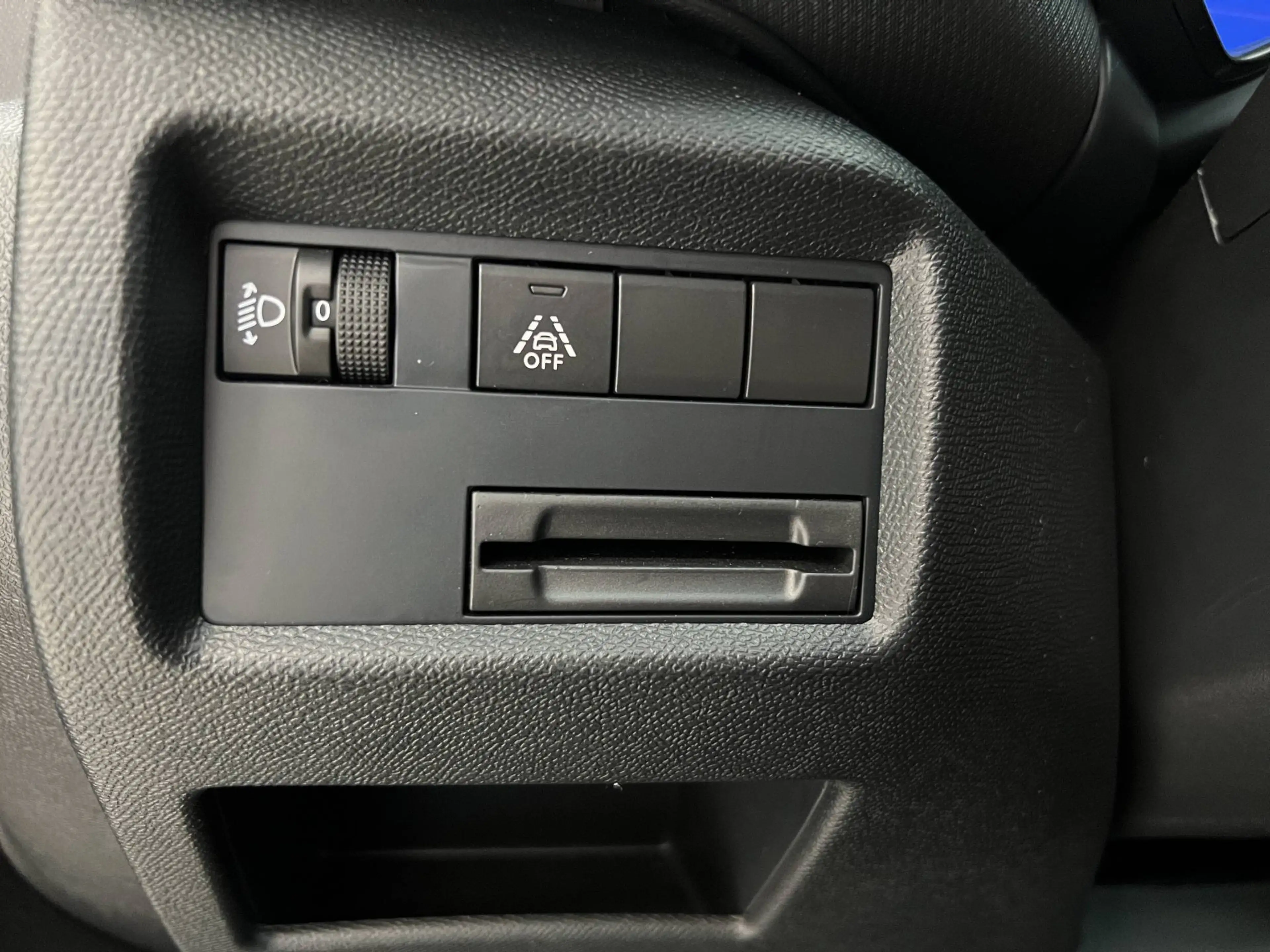 Citroen C5 Plus 1.2 145 e-DSC6 Hybrid PDC/RFK/SHZ/DAB/LED/NAVI — photo 15