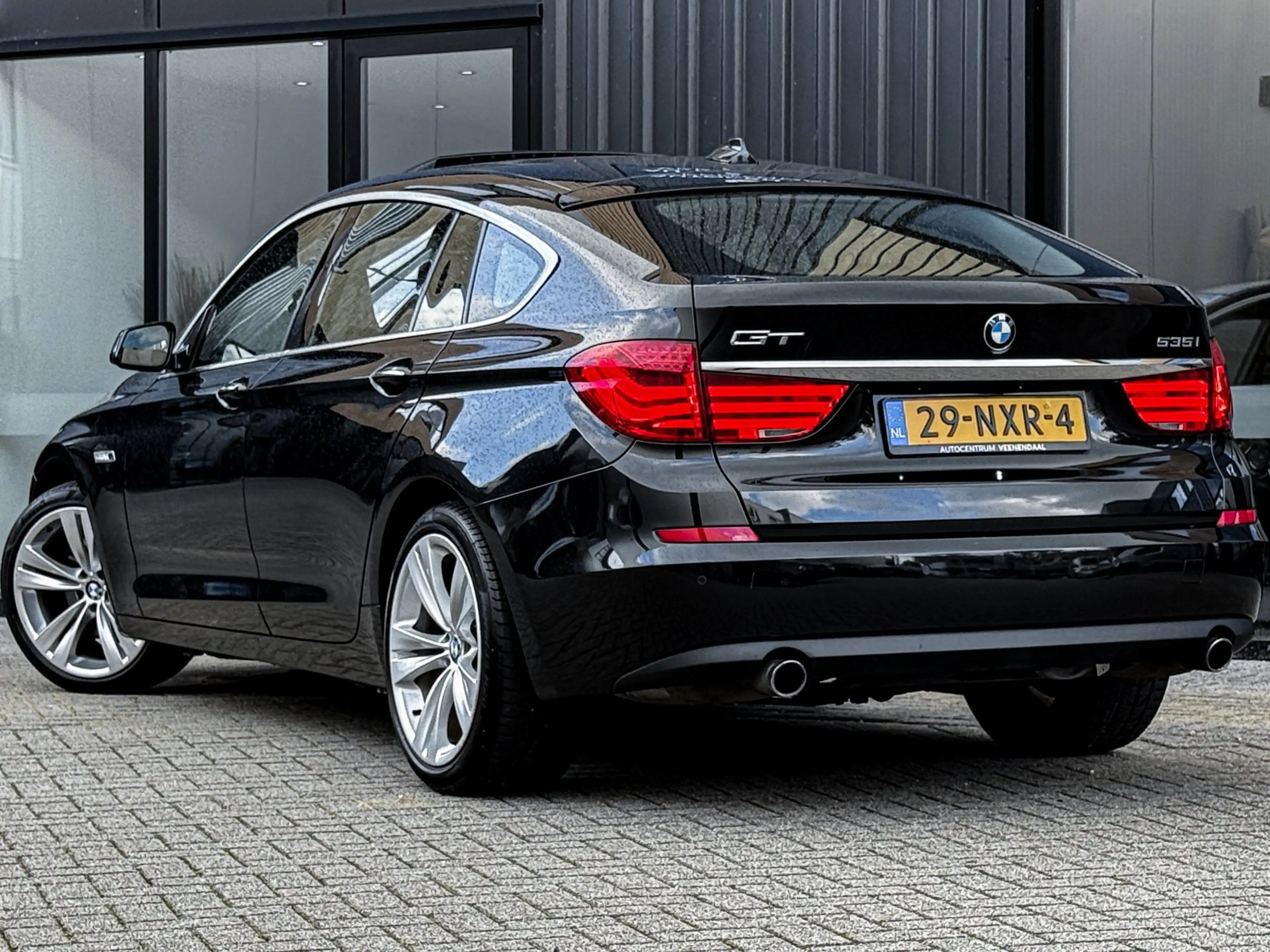 BMW 535 5-serie Gran Turismo 535i GT Executive 306 PK PANO — photo 9