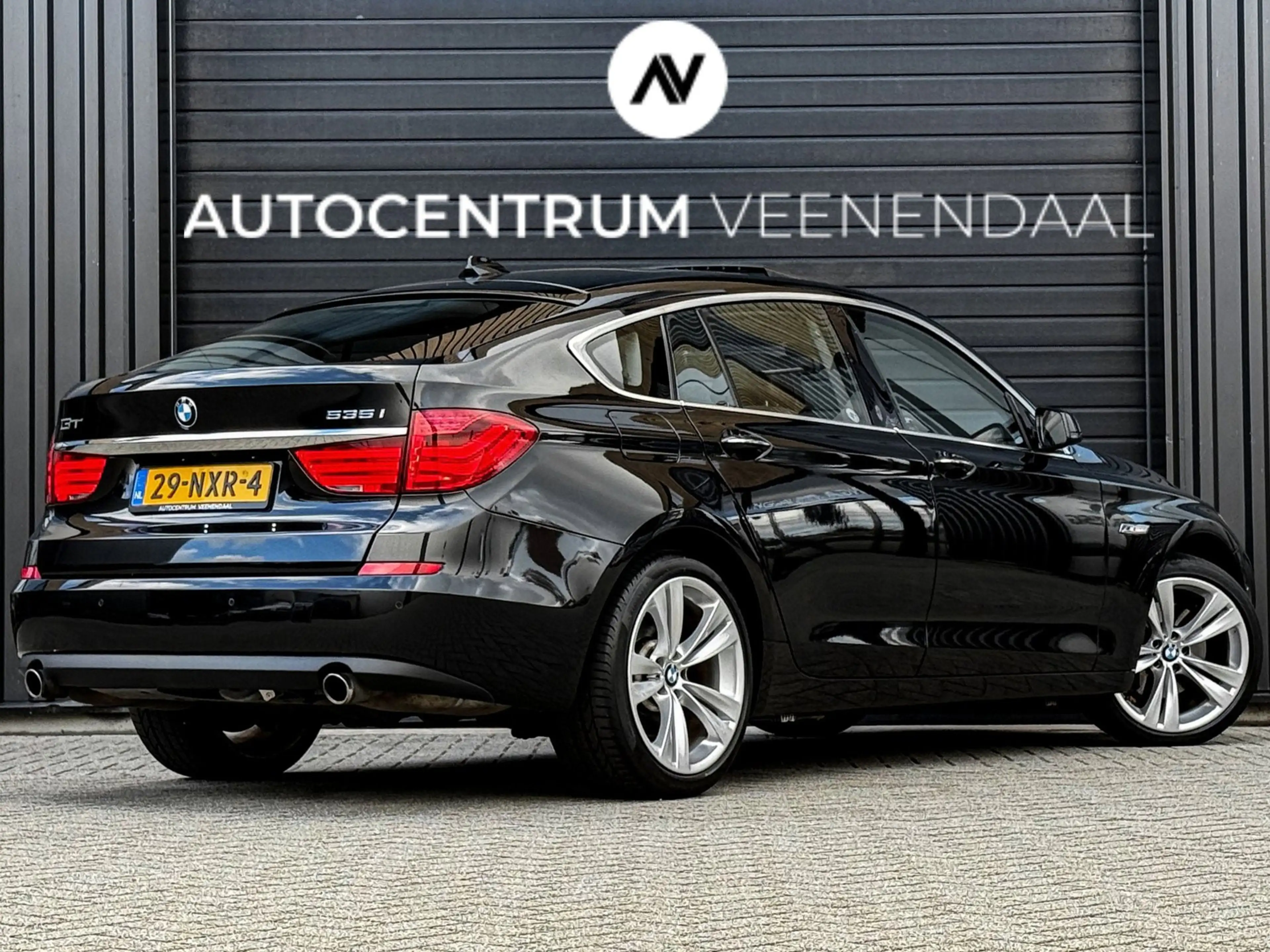 BMW 535 5-serie Gran Turismo 535i GT Executive 306 PK PANO — photo 3