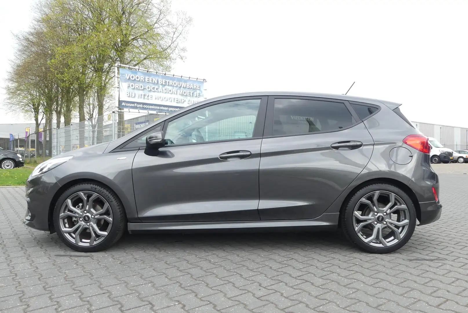 Ford Fiesta 1.0 EcoBoost Hybrid ST-Line CRUISE, CLIMA, NAVI, P Grijs - 2