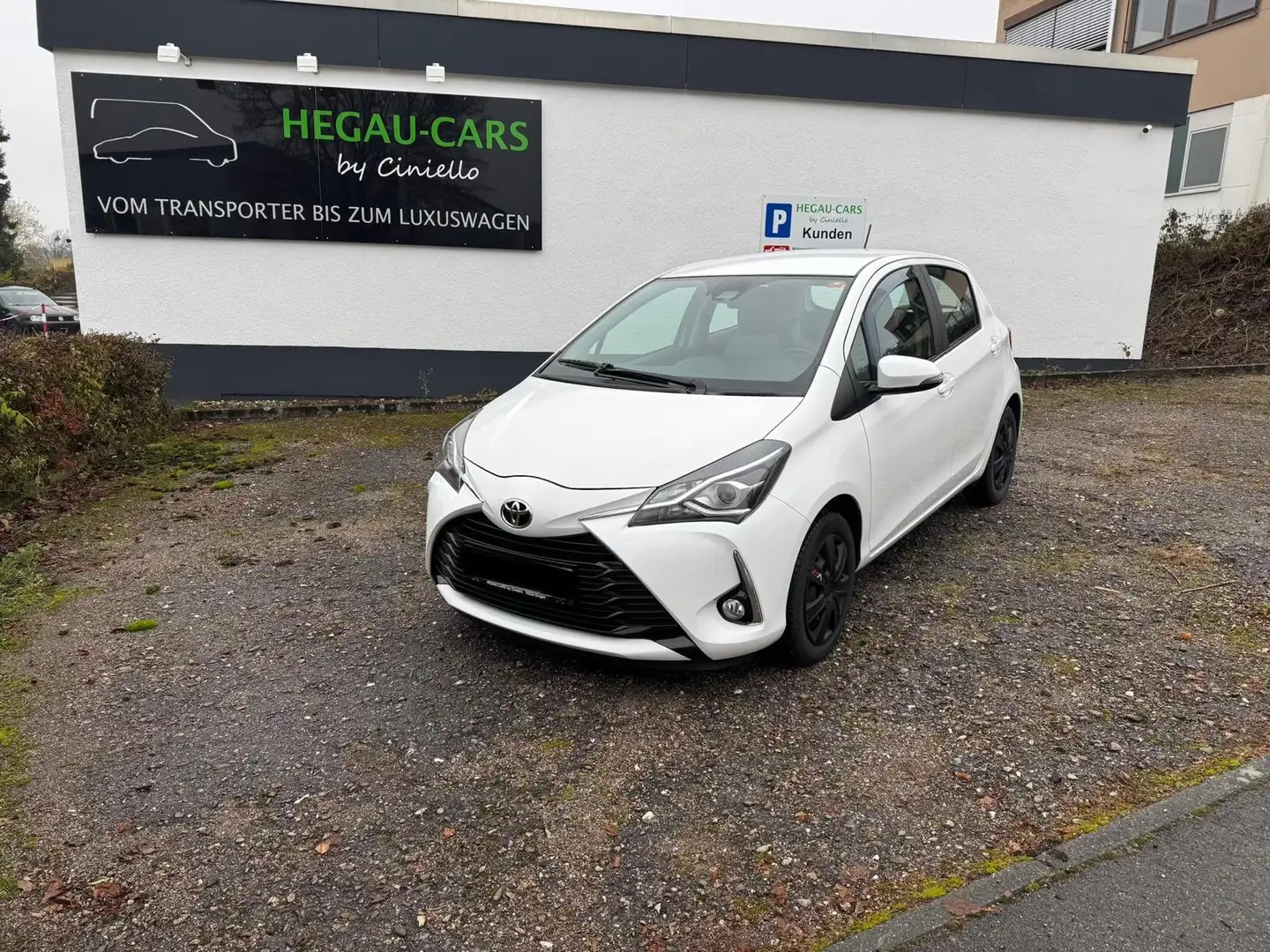 Toyota Yaris 1.5 Comfort 111PS *Kamera*Freisprech.*Sitzheitzung Blanco - 1