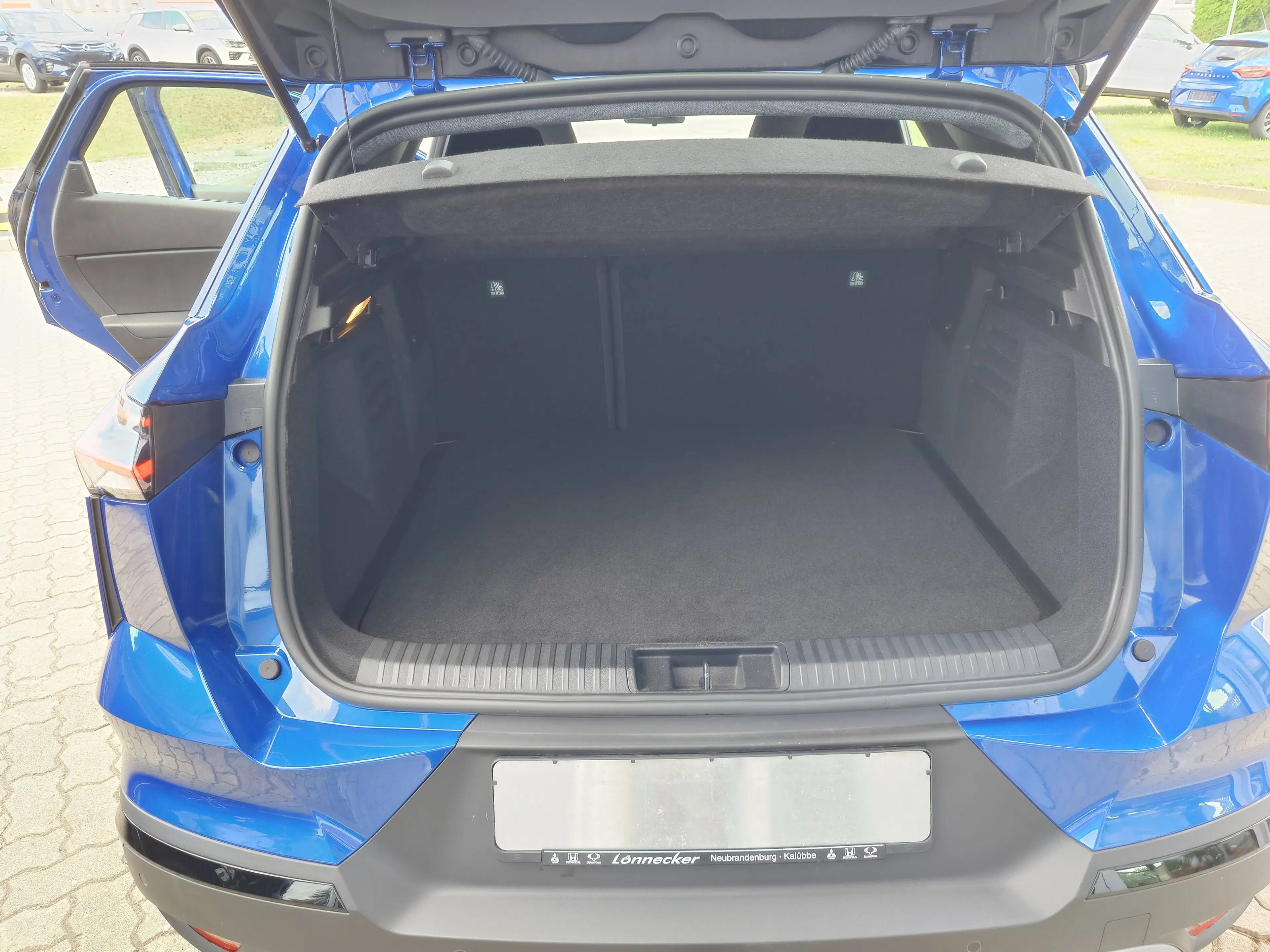 Mitsubishi Grandis 1.3 MHEV 103 kW Diamant PLUS Automatik+Anhängerzug — photo 9