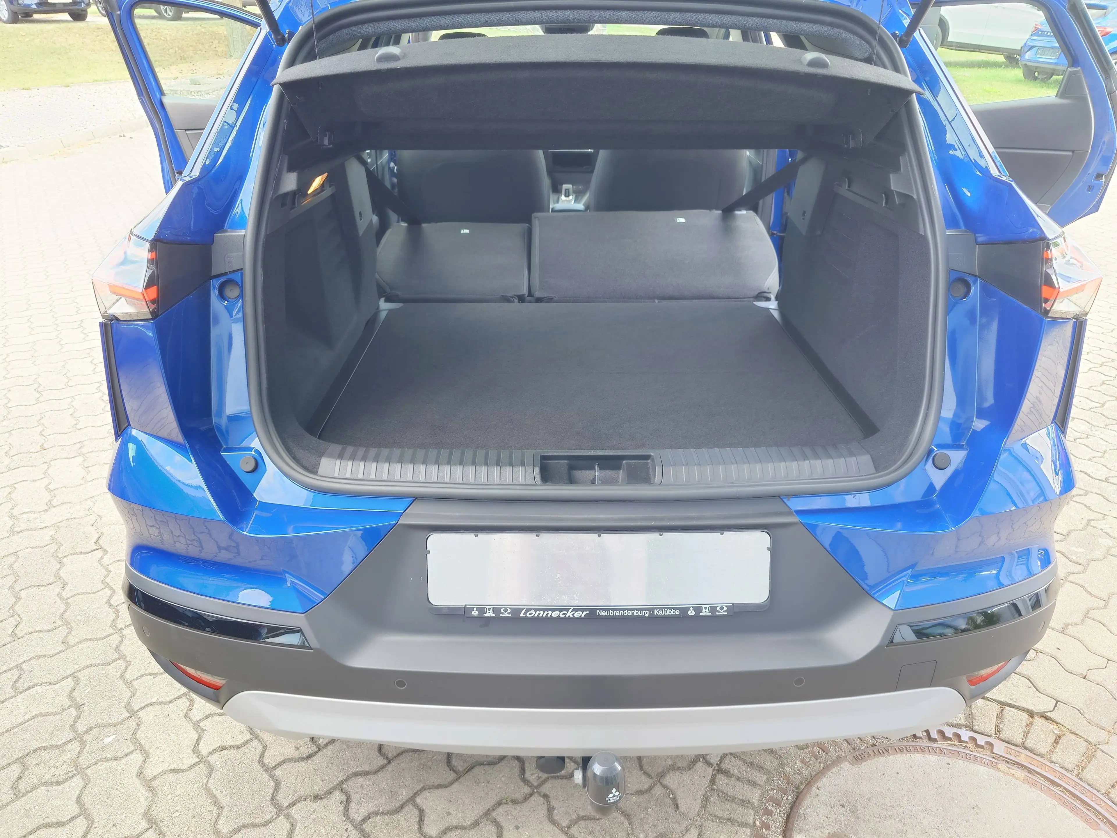 Mitsubishi Grandis 1.3 MHEV 103 kW Diamant PLUS Automatik+Anhängerzug — photo 12