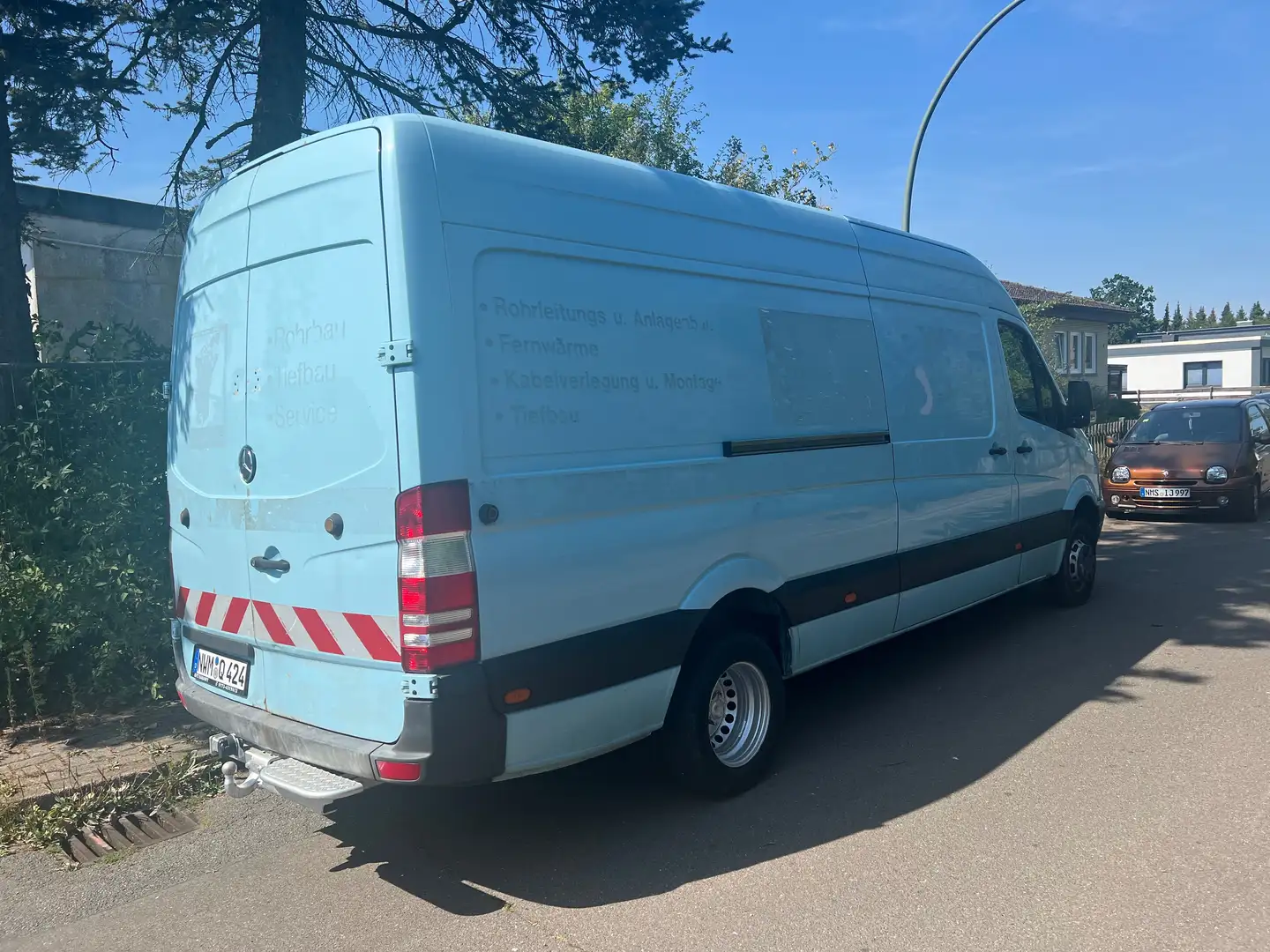 Mercedes-Benz Sprinter Blauw - 2
