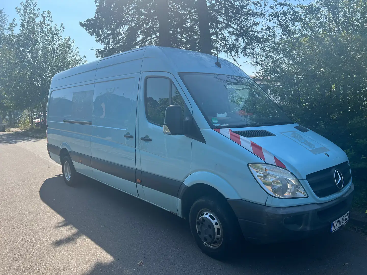Mercedes-Benz Sprinter Blauw - 1