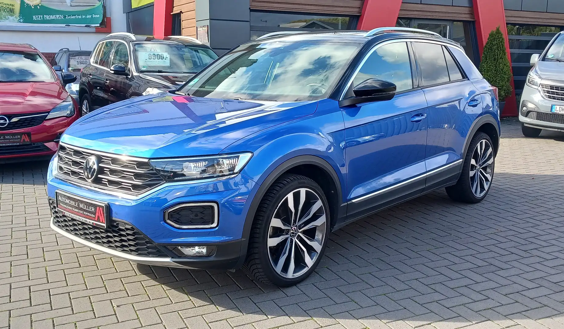 Volkswagen T-Roc Sport*4Motion*Navi*Pano*DSG*AHK*19 Zoll Blau - 1