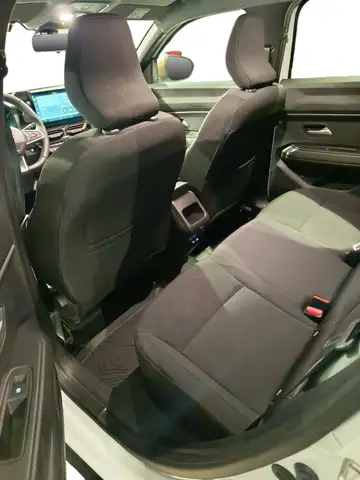 Dacia Duster view 4