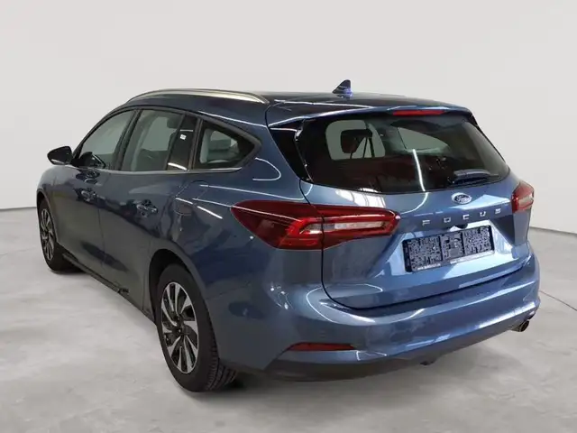 Ford Focus view 5