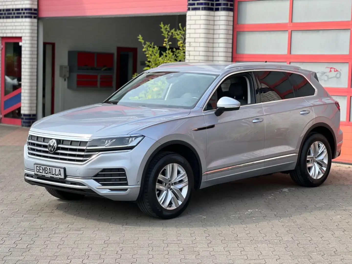 Volkswagen Touareg TOUAREG 3.0 TDI ELEGANCE, LEDER, AHK, ACC, 1.HD Zilver - 1