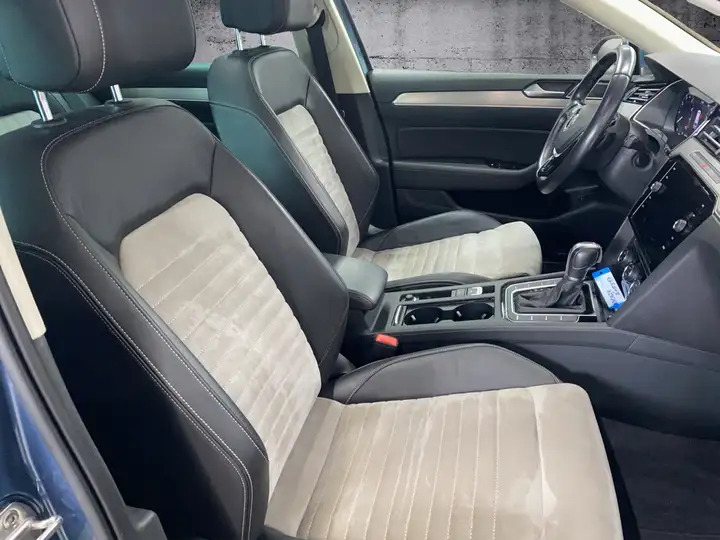 Volkswagen Passat Variant 2.0 TSI Highline DSG nur an Gewerbe/ Export – Foto 10