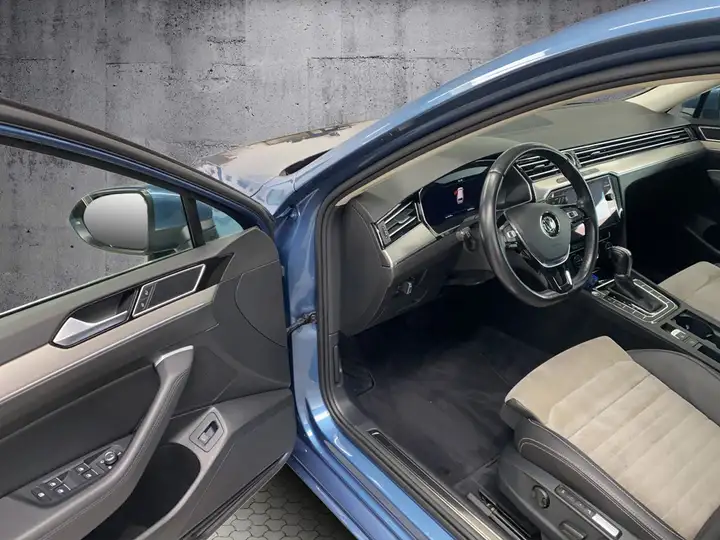 Volkswagen Passat Variant 2.0 TSI Highline DSG nur an Gewerbe/ Export – Foto 13