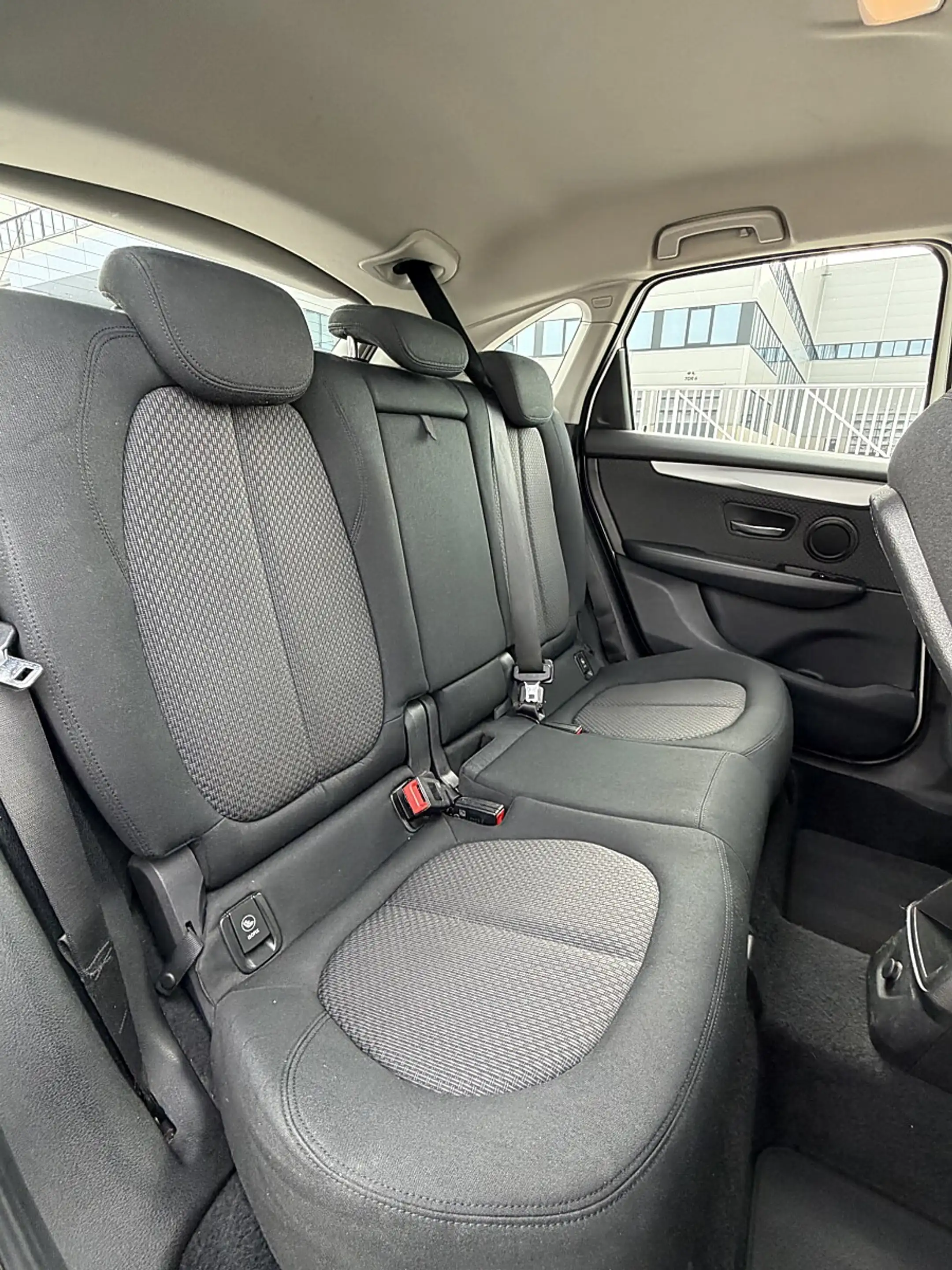 BMW 214 d Active Tourer *OAMTC*PICKERL*PDC*TEMPOMAT* — photo 10